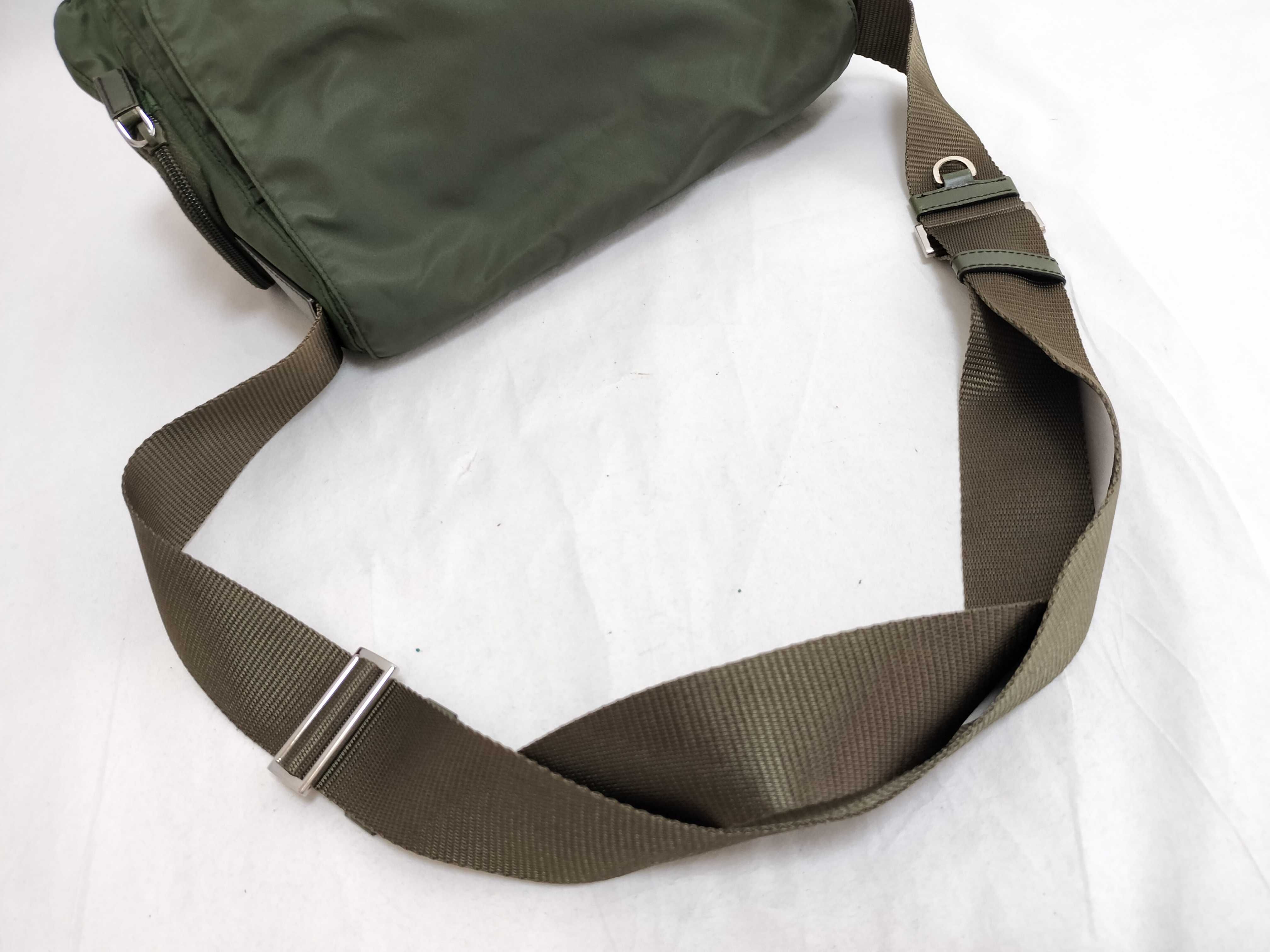 Nylon Prada Nylon Shoulder Bag Green Shoulder Bag — view 3