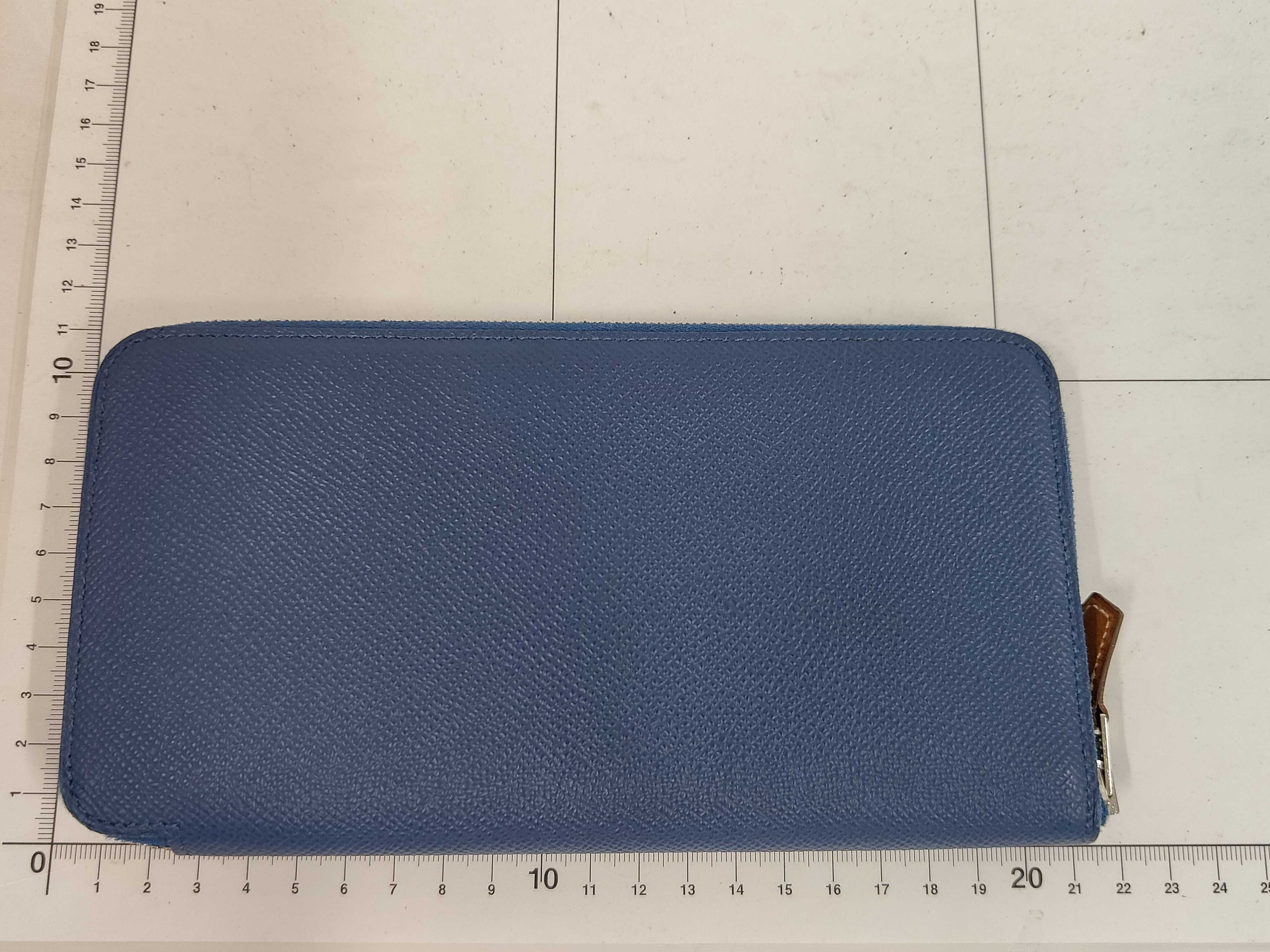 Azap Long Silk In Veau Epsom Round Zip Wallet — view 2