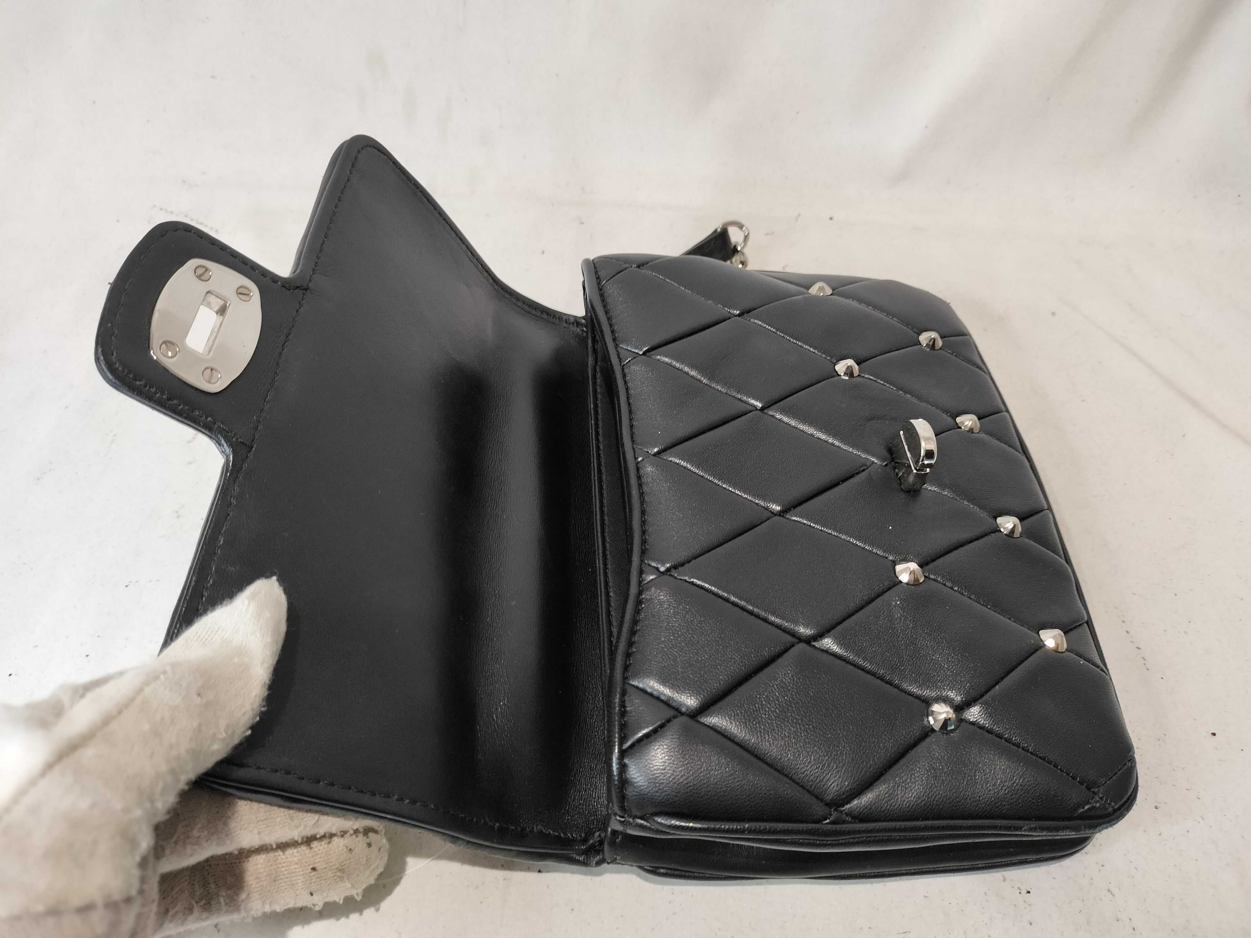 Studded Quilted Silver Chain Bag Shoulder Bag — view 10