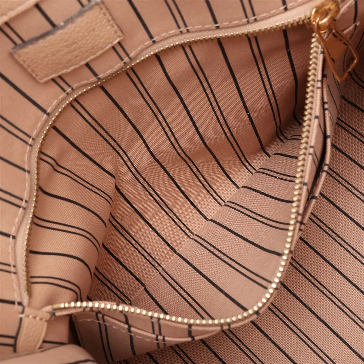 Monogram Empreinte Pont Neuf MM M41750 CA0166 Beige — view 9