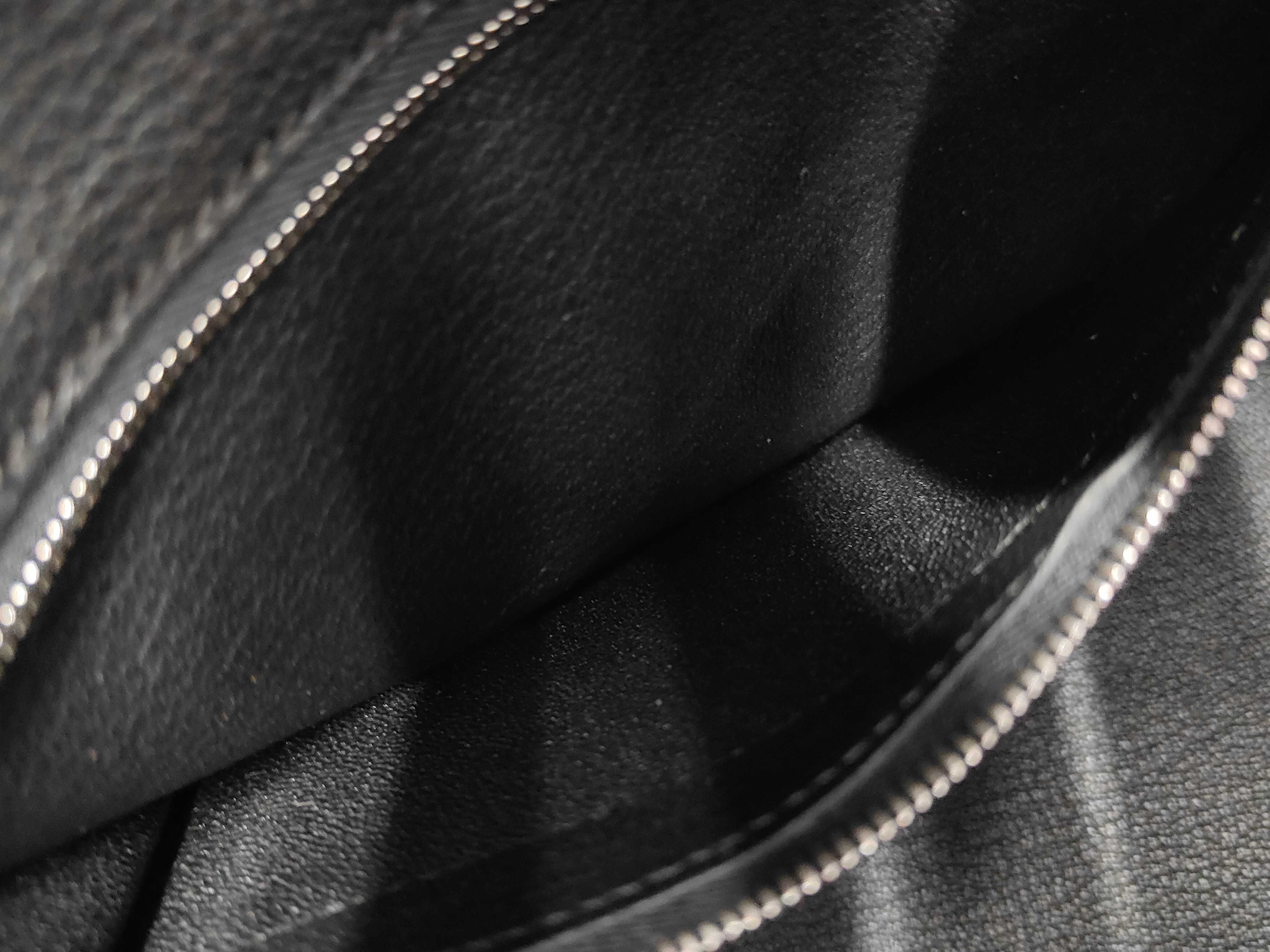 Birkin 25 Togo Black Silver Hardware G Stamp Handbag — view 9