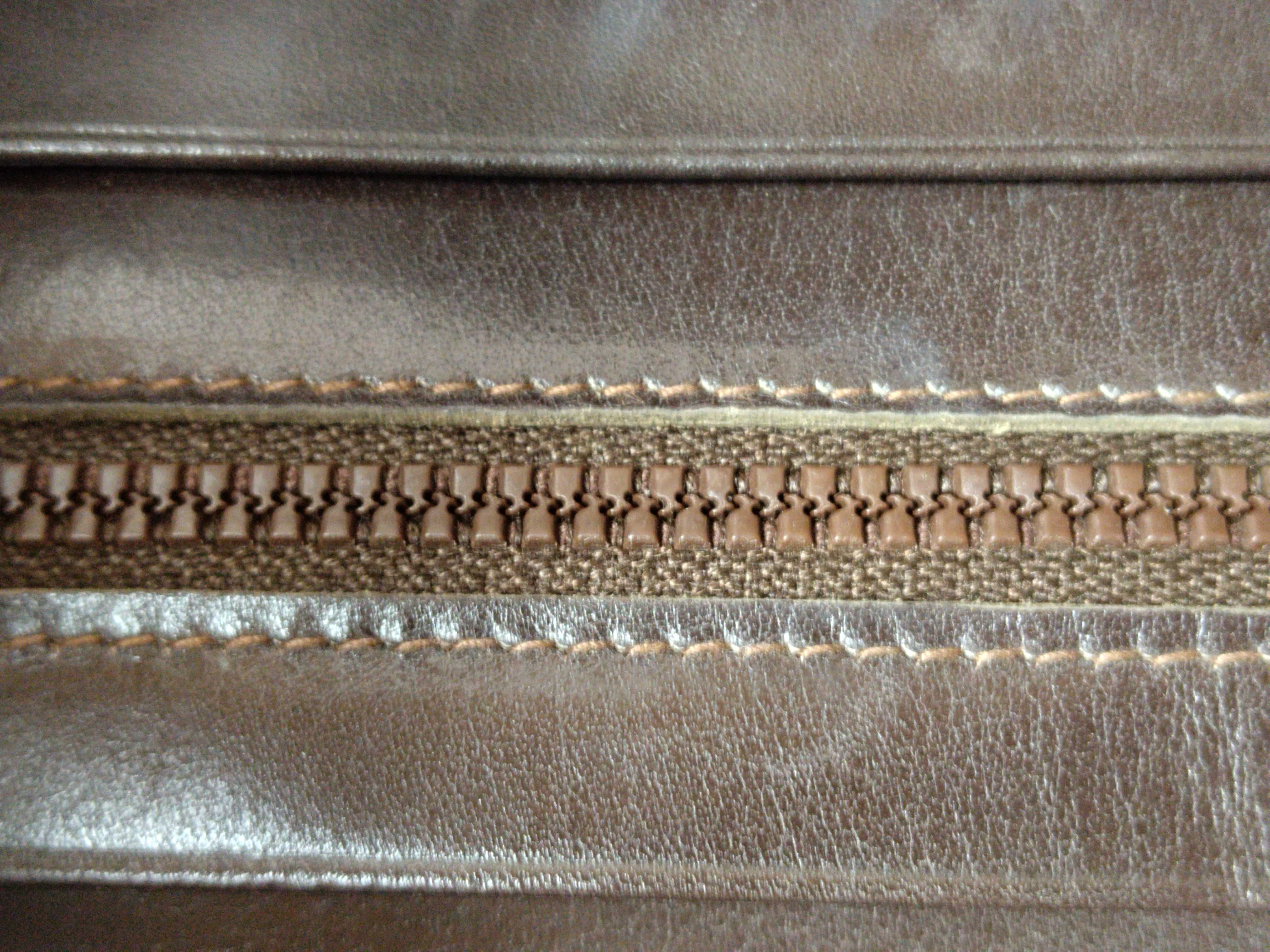 wallet — view 9