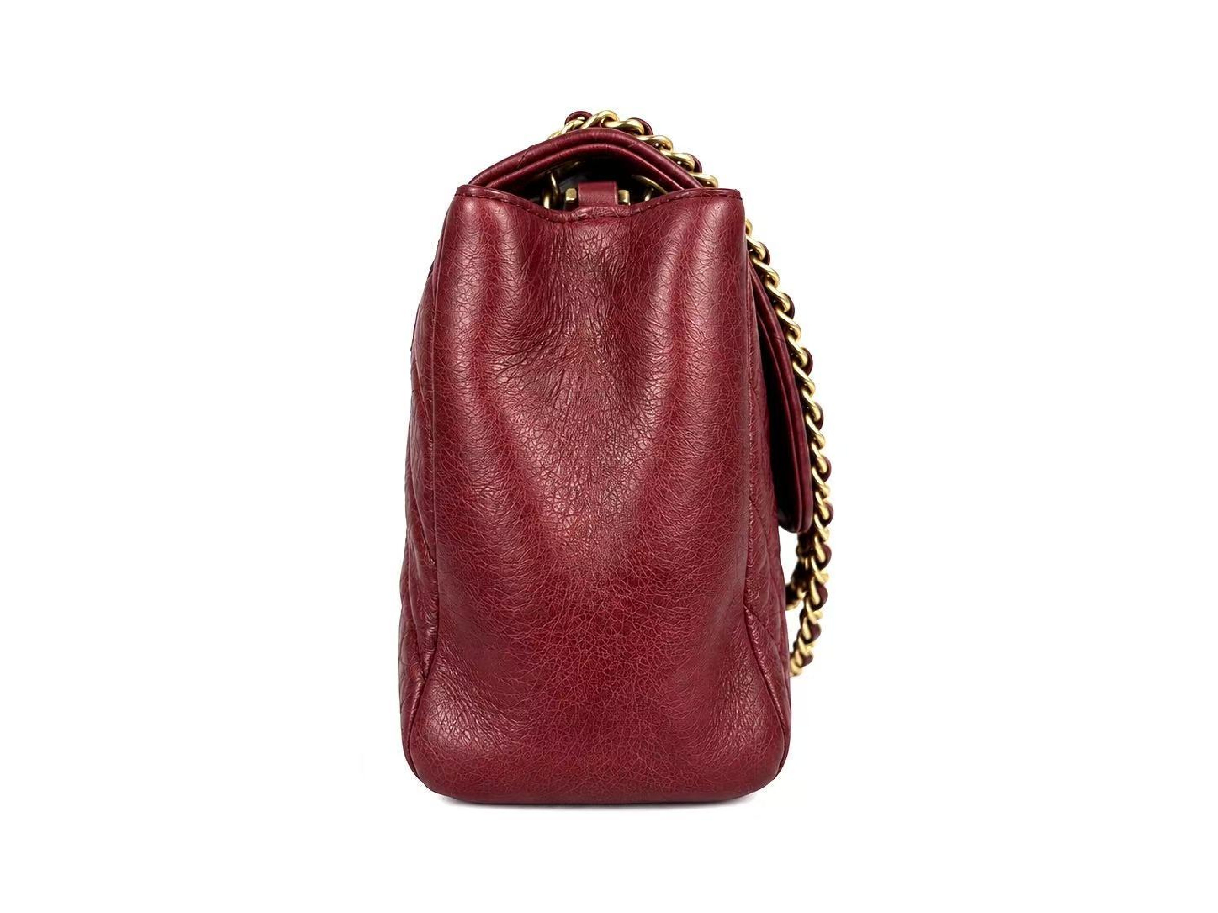 Chevron V-stitch Coco Mark Turnlock Double Chain Shoulder Bag — view 7