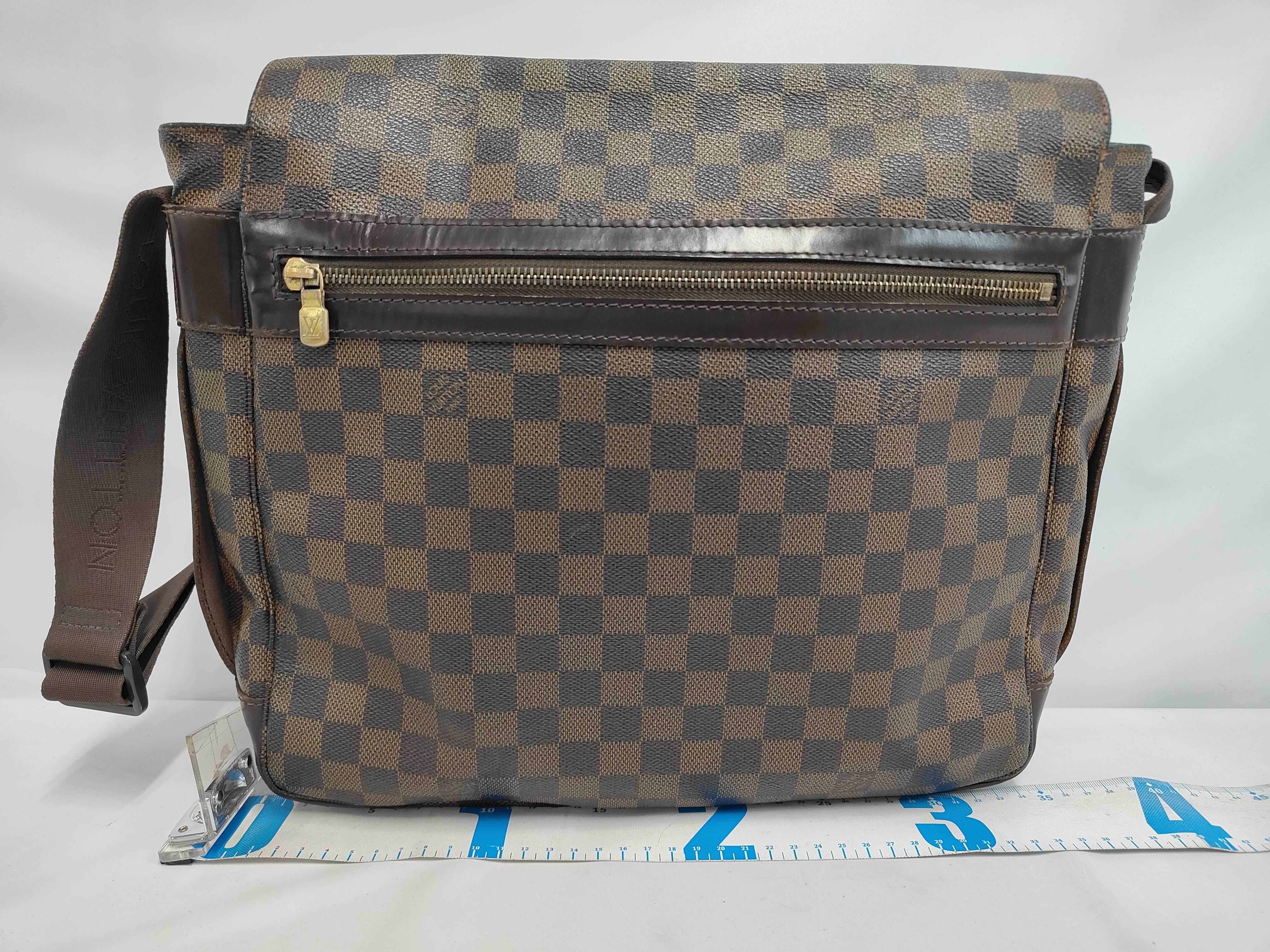 N45258 Bastille Shoulder Bag — view 2