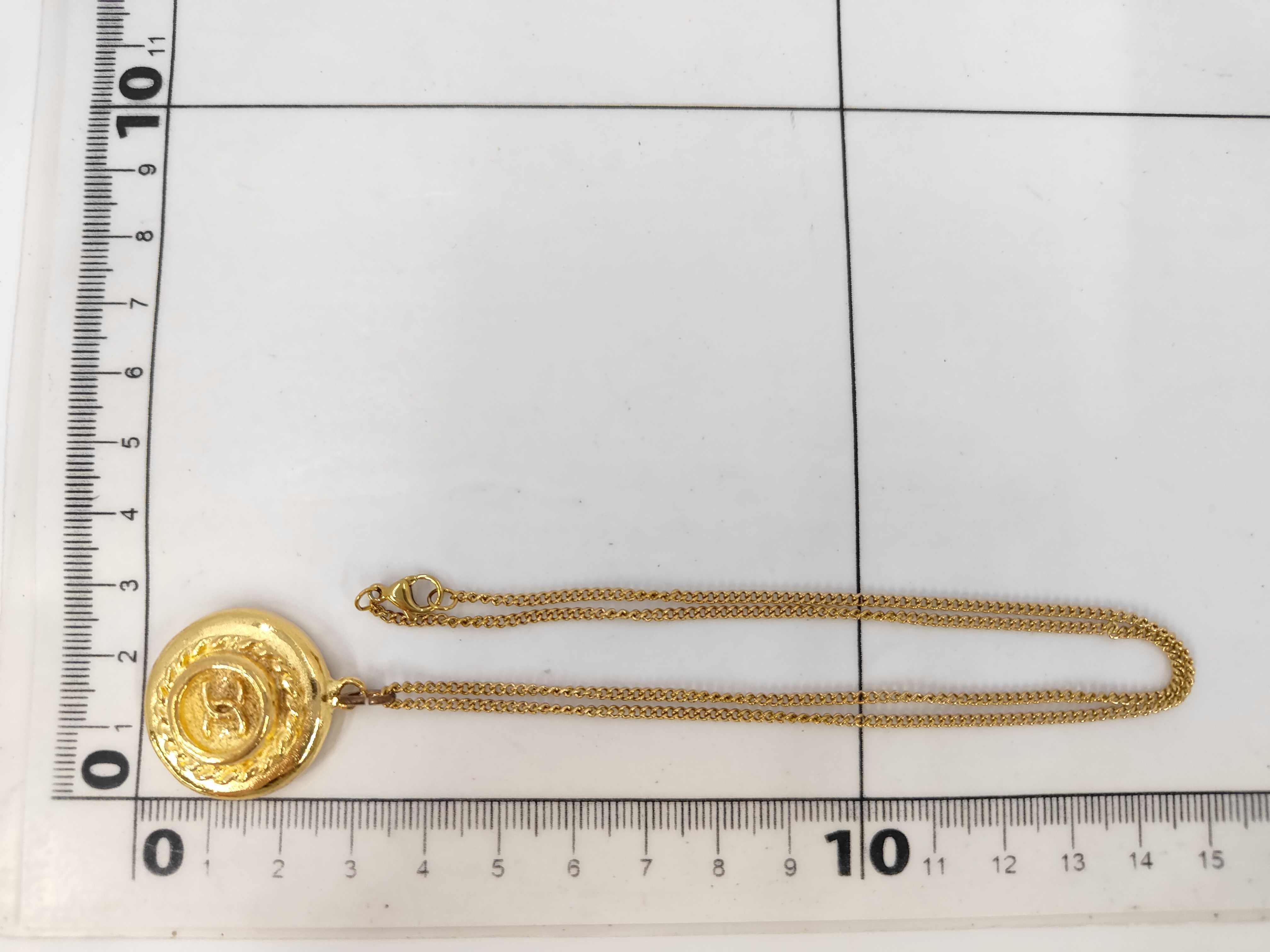 necklace with engraved plate and Coco Mark. — view 6