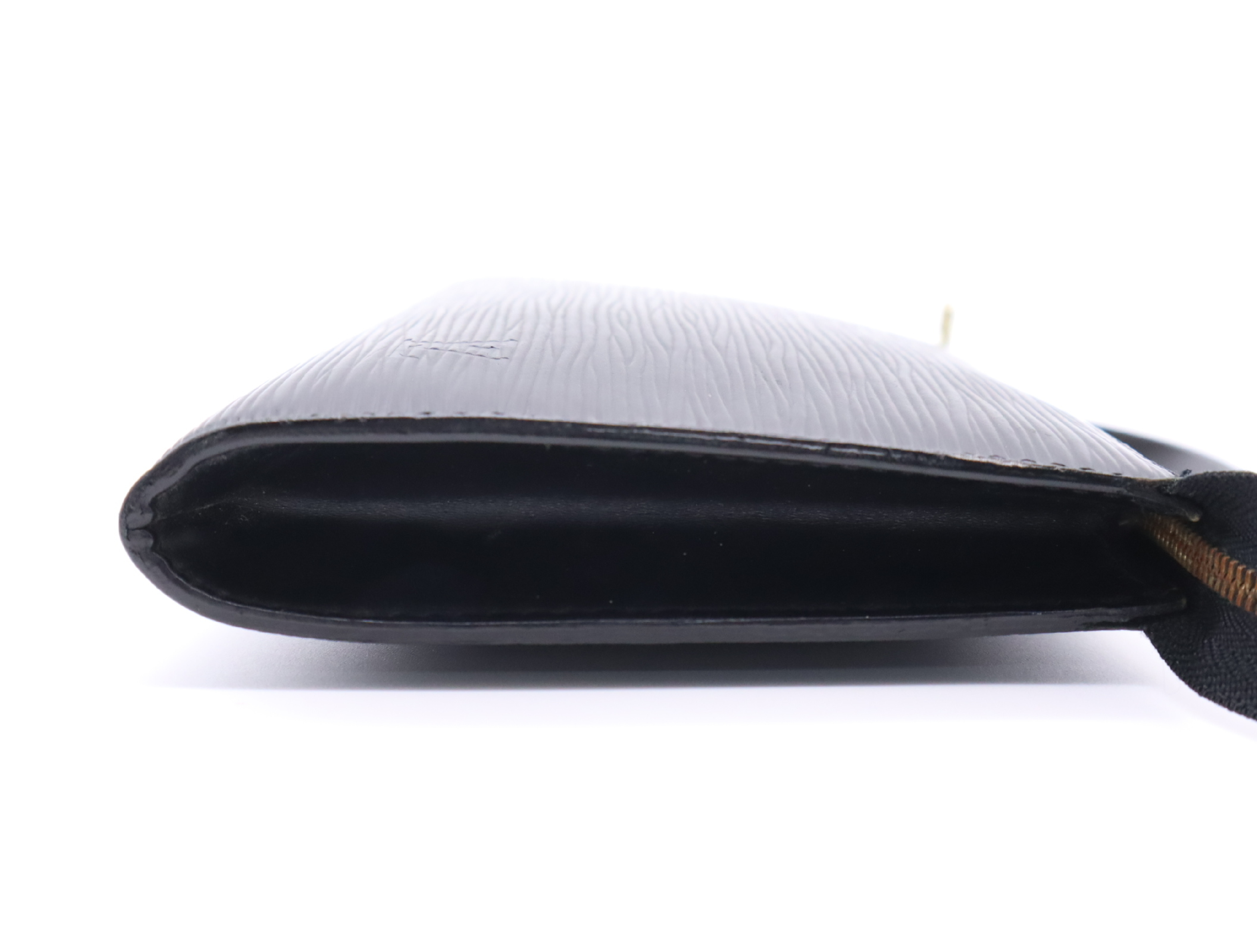 M52942 Epi Pochette Accessoires Noir Pouch — view 5