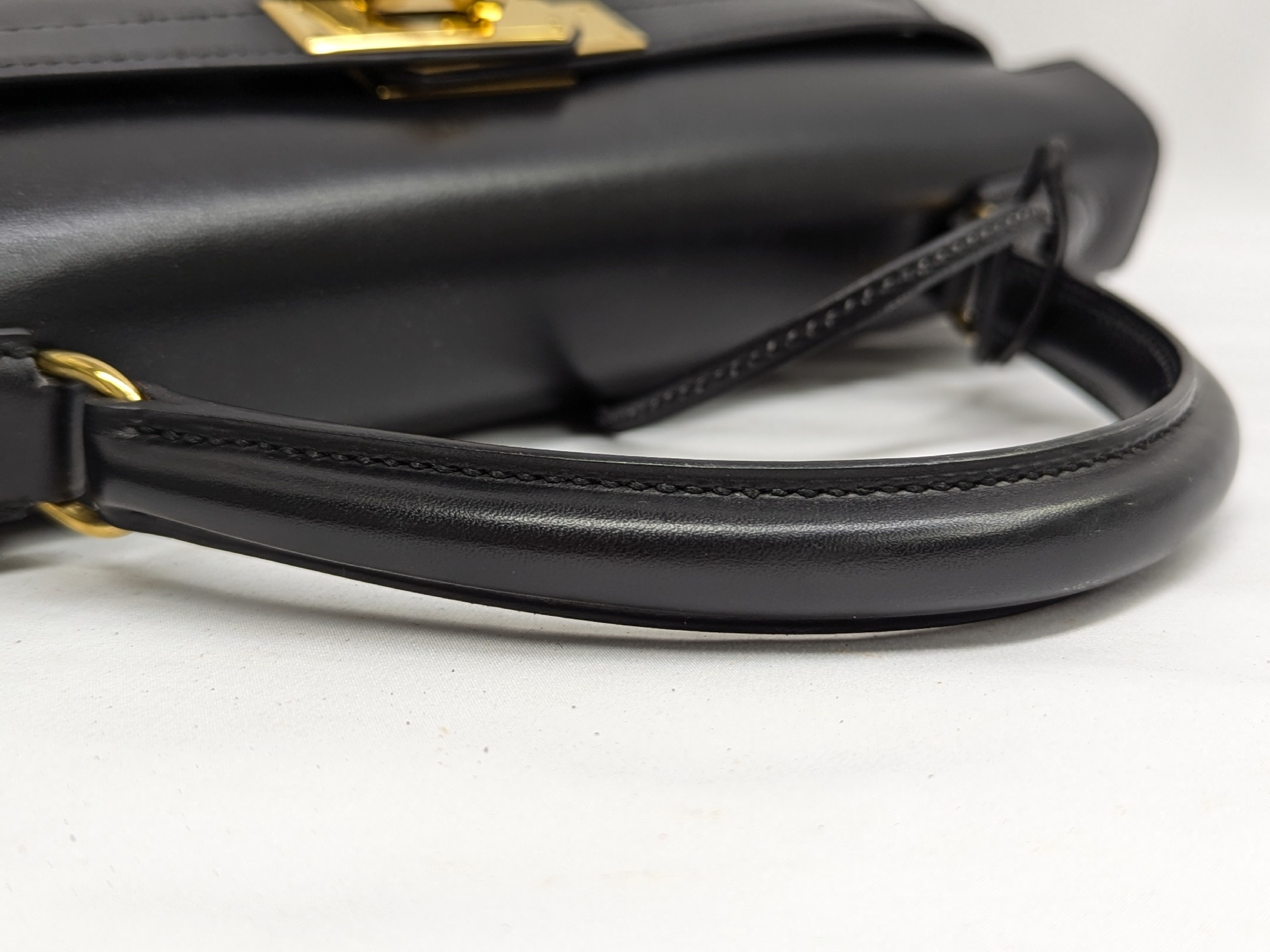 Kelly 32 Box Calf Leather Black Gold Hardware Z Stamp Handbag — view 6