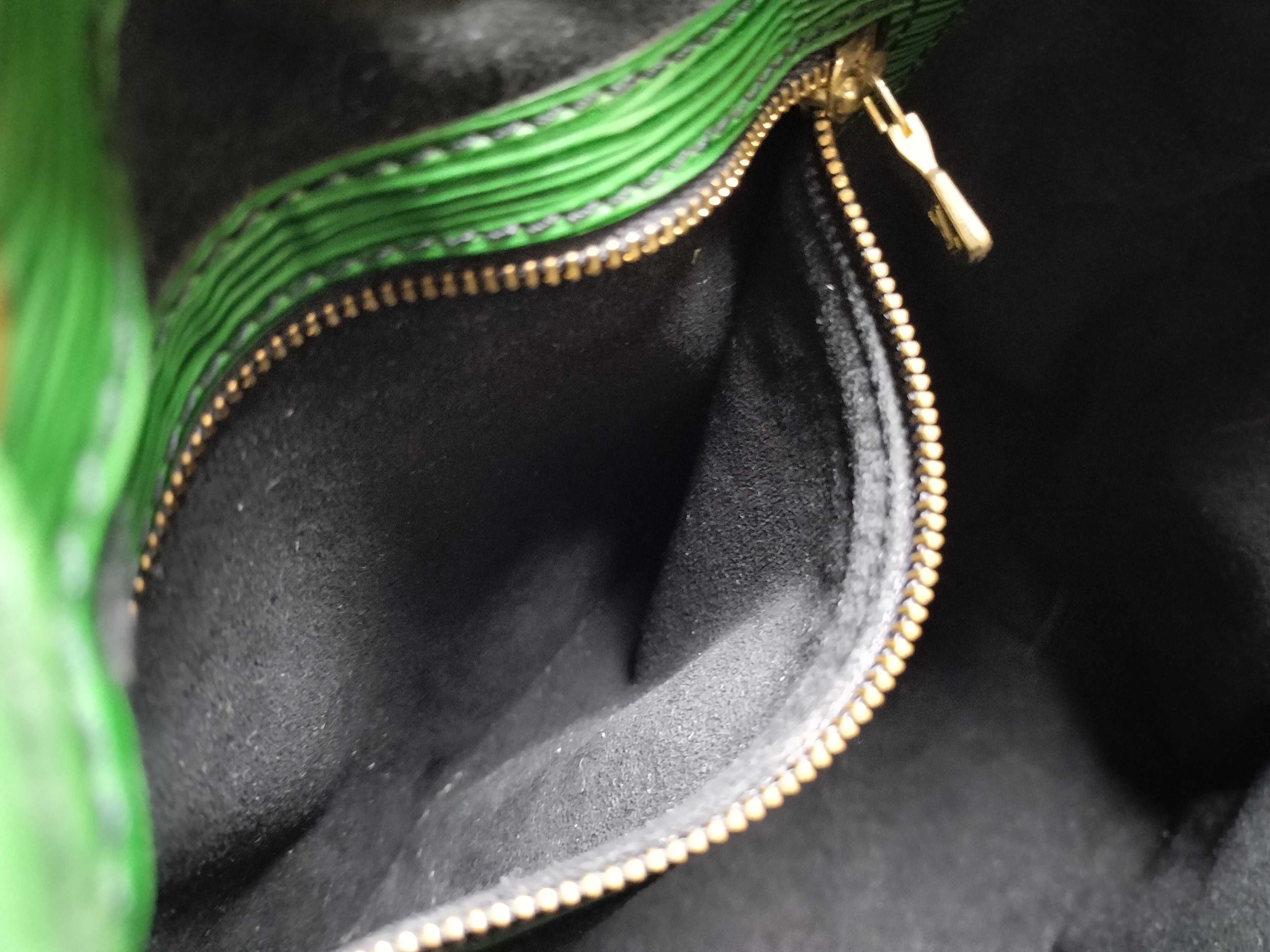 Monogram Louis Vuitton Petit Noé Shoulder Bag Epi M44104 Shoulder Bag — view 12