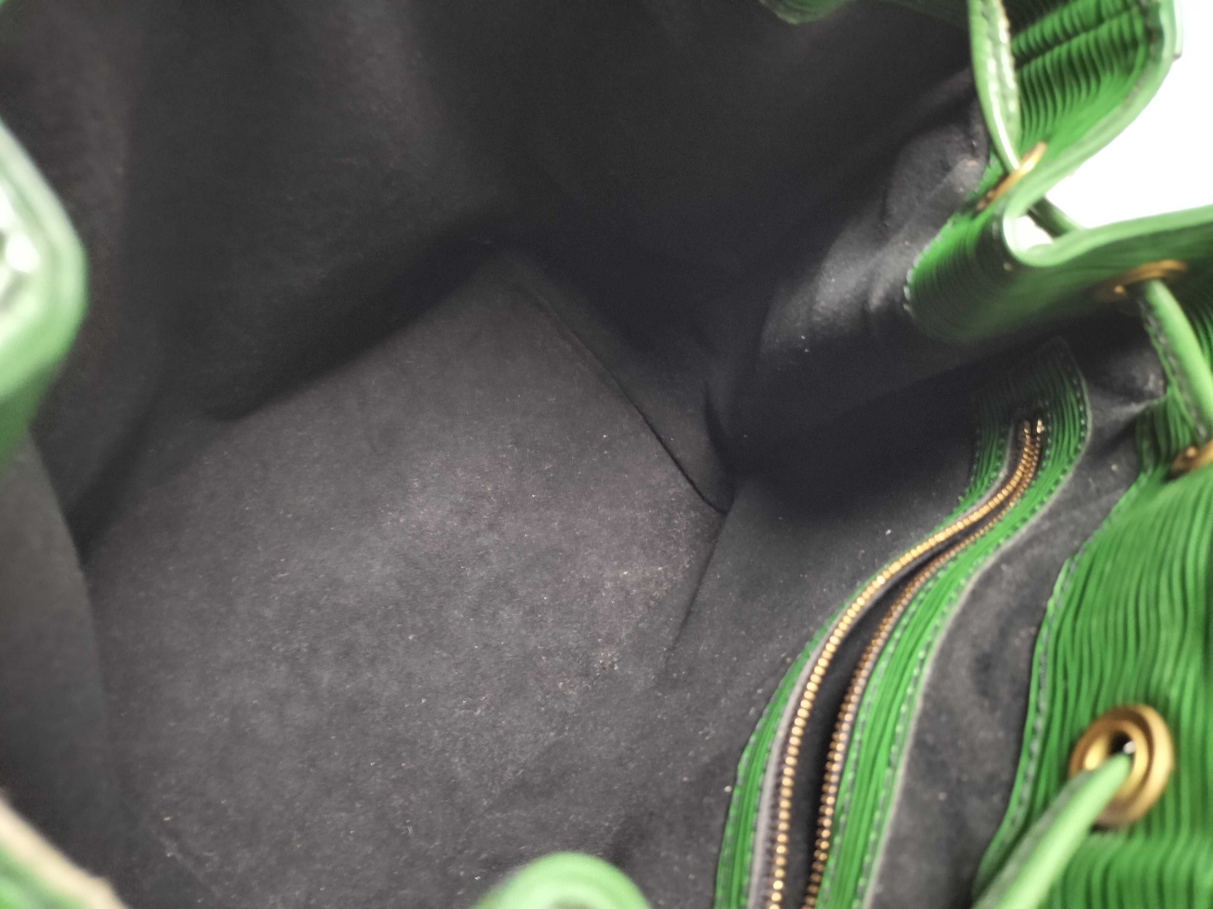 Monogram Louis Vuitton Petit Noé Shoulder Bag Epi M44104 Shoulder Bag — view 10