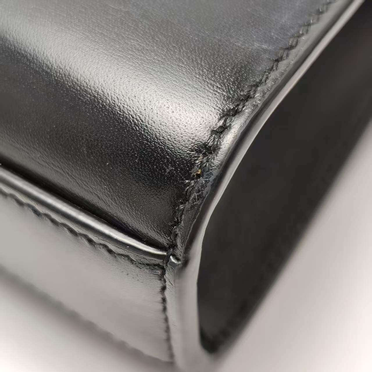 【*Shipped from: China*】Yves Saint Laurent Manhattan Leather Shoulder Bag — view 10