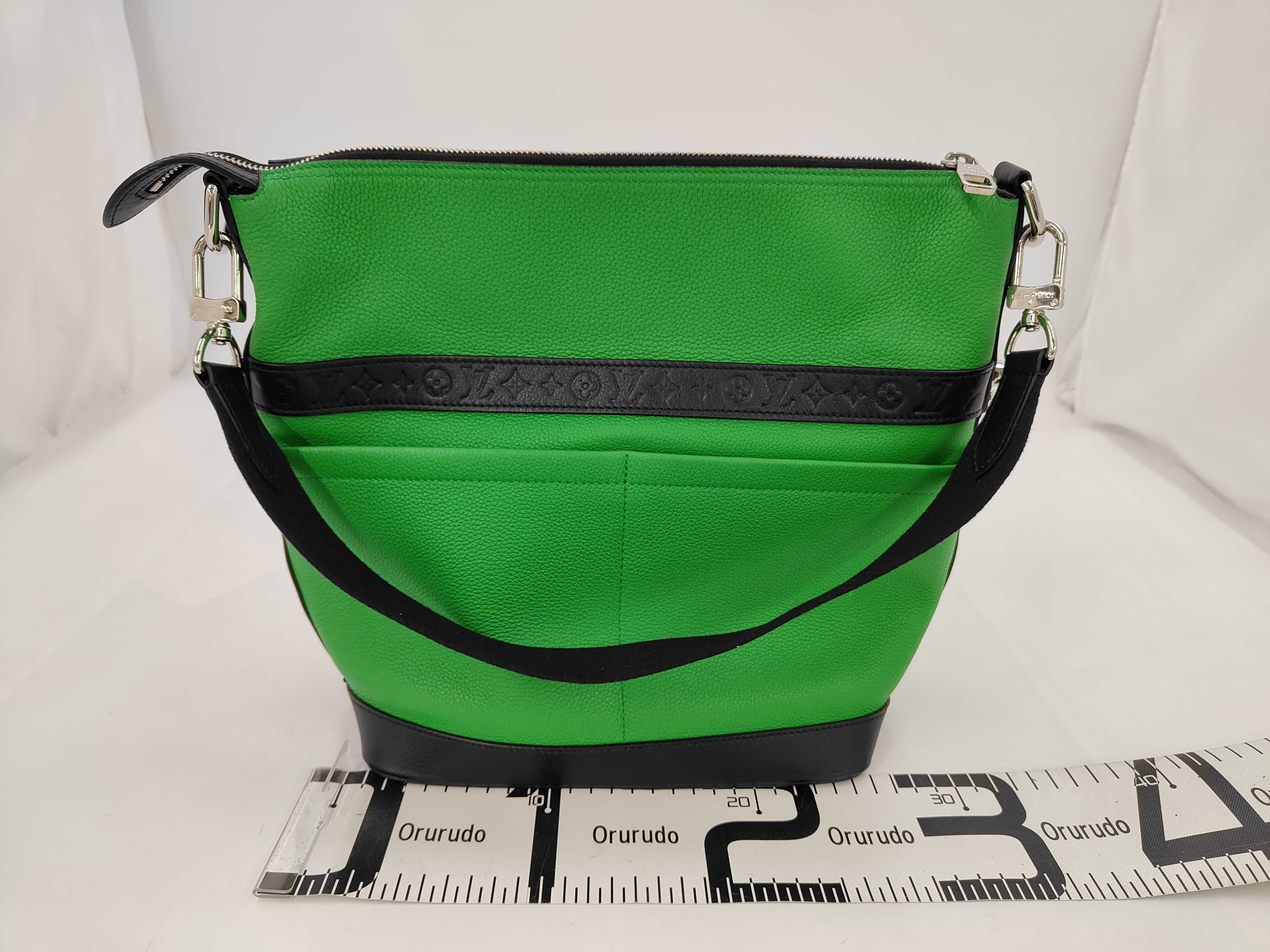 LV Louis Vuitton Cruiser Leather Shoulder Bag — view 2