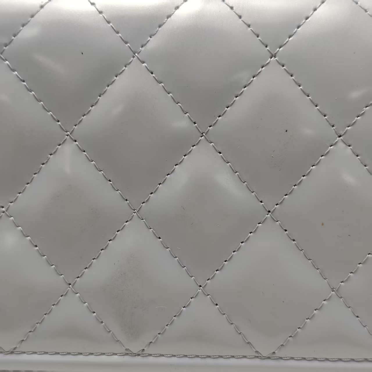 【*Shipped from: China*】CHANEL Boy Patent Leather Wallet 22182001 — view 13