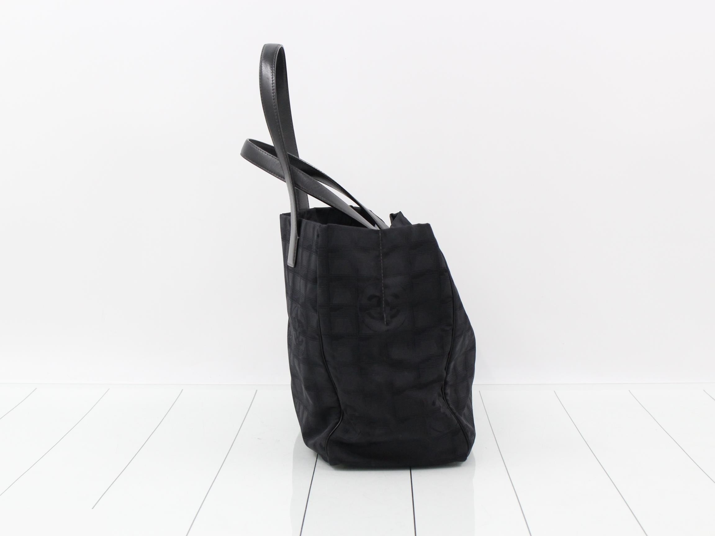 New Travel Line Tote Bag — view 4