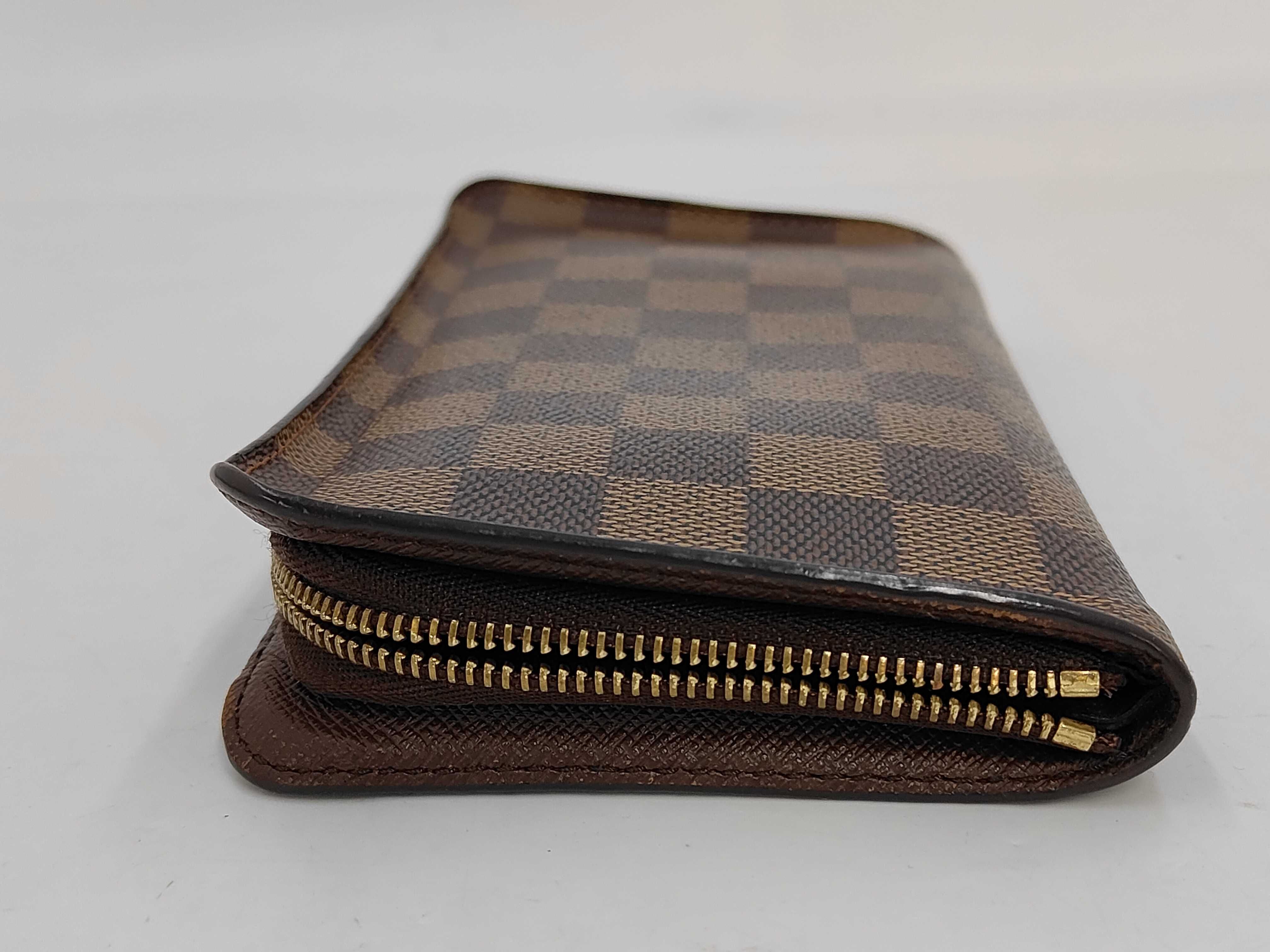 Damier / Long Wallet / PVC Wallet — view 9