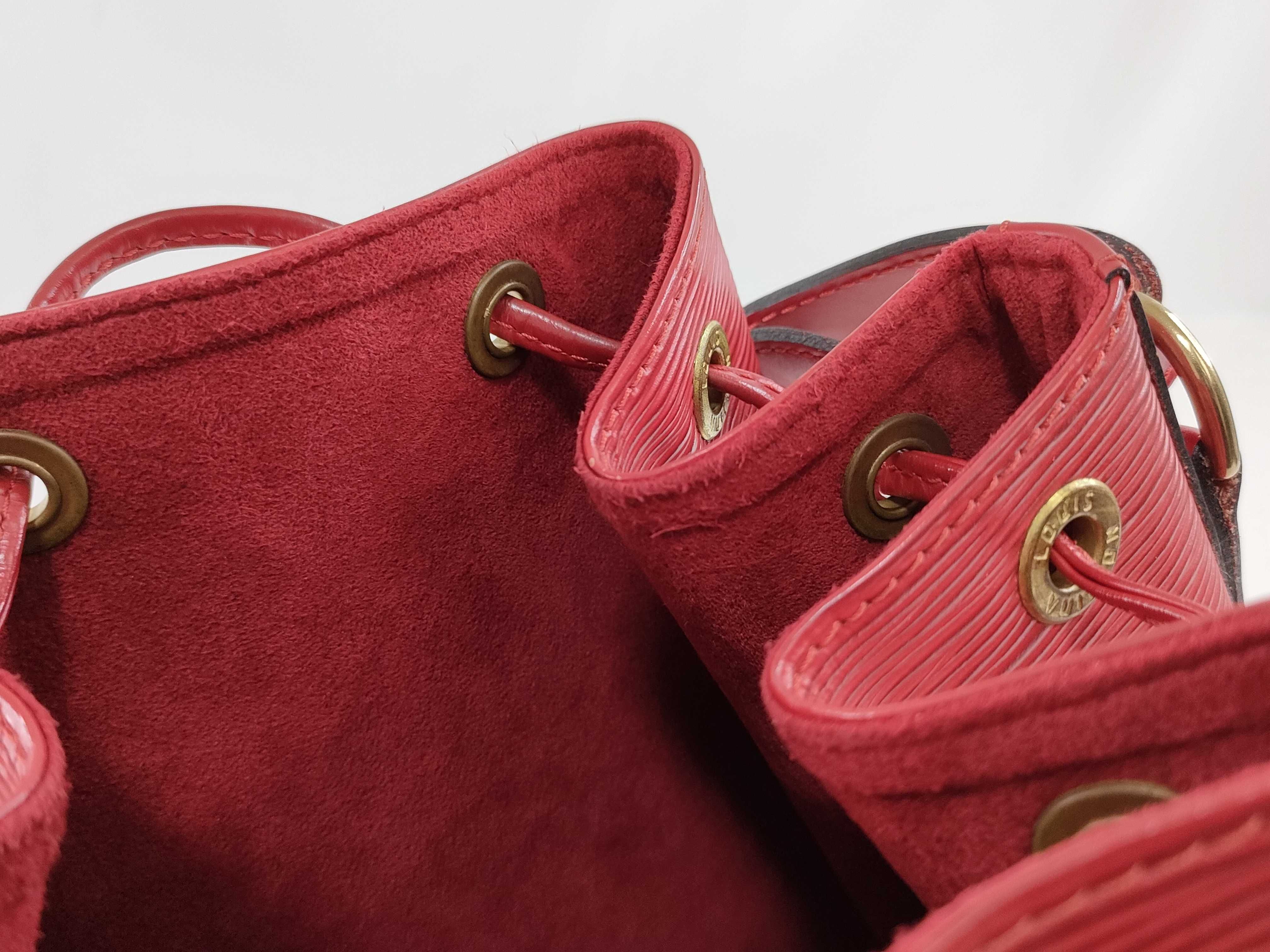 Epi Noé Shoulder Bag — view 13