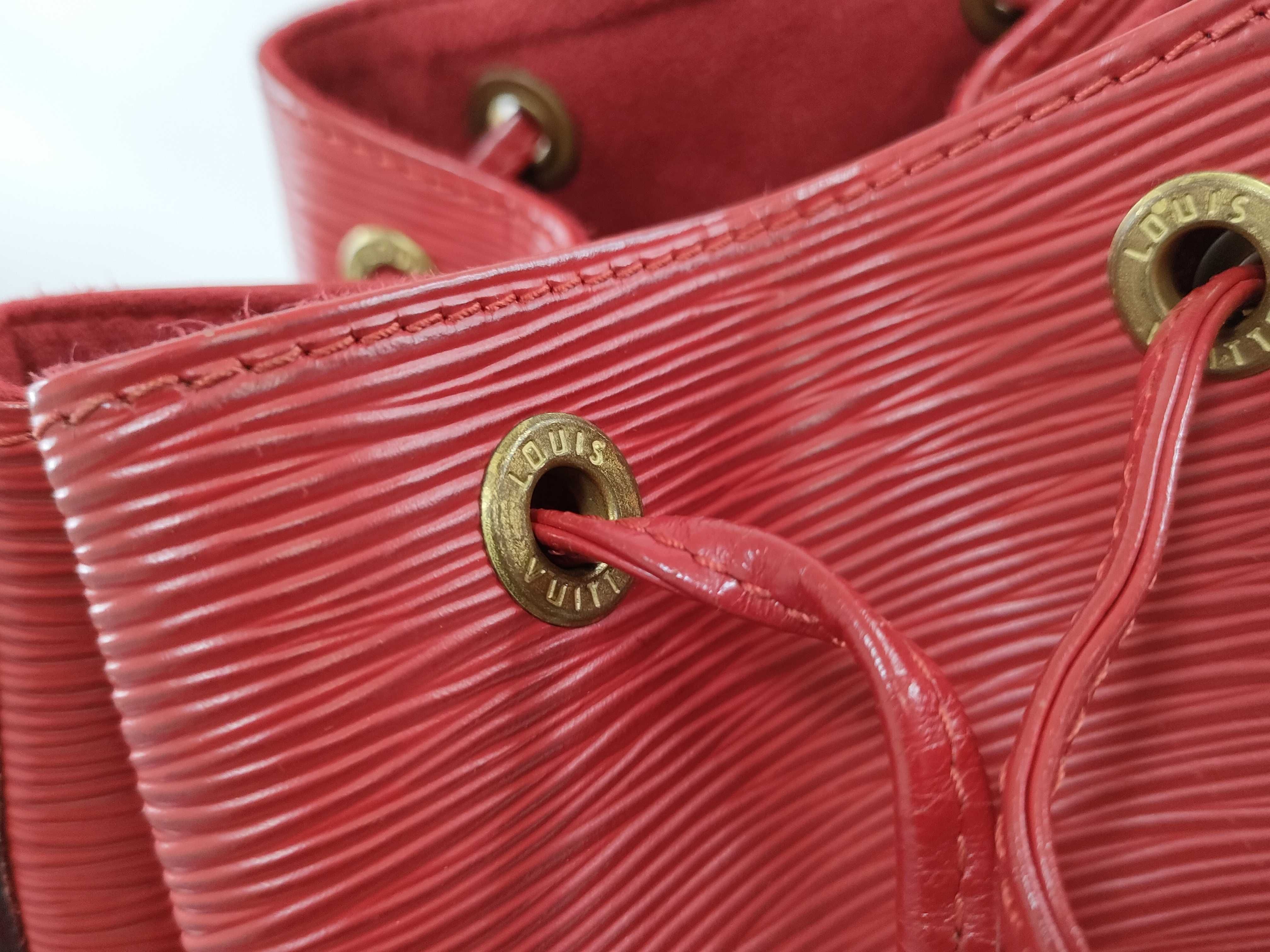 Epi Noé Shoulder Bag — view 9