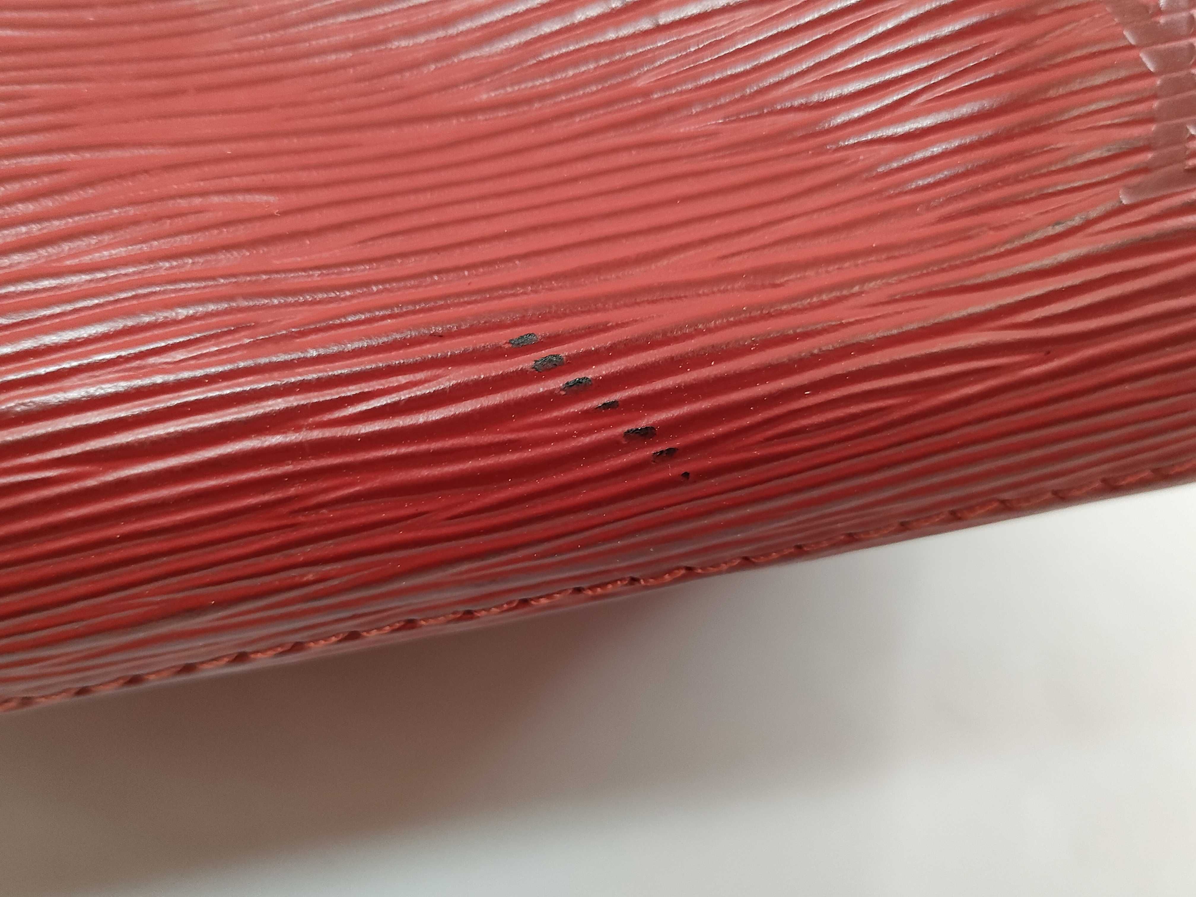 Epi Noé Shoulder Bag — view 10