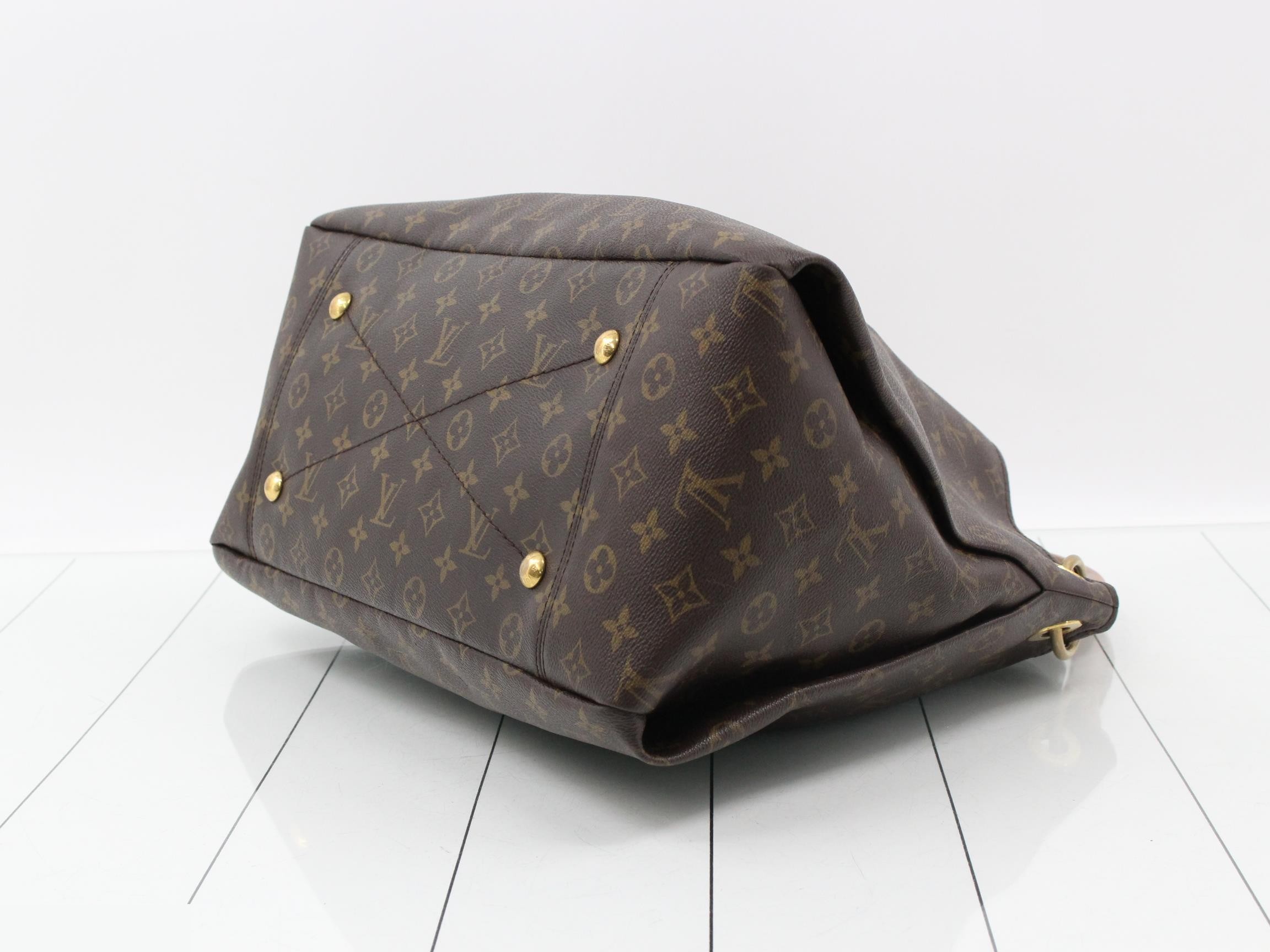 Monogram Artsy MM Shoulder Bag — view 6