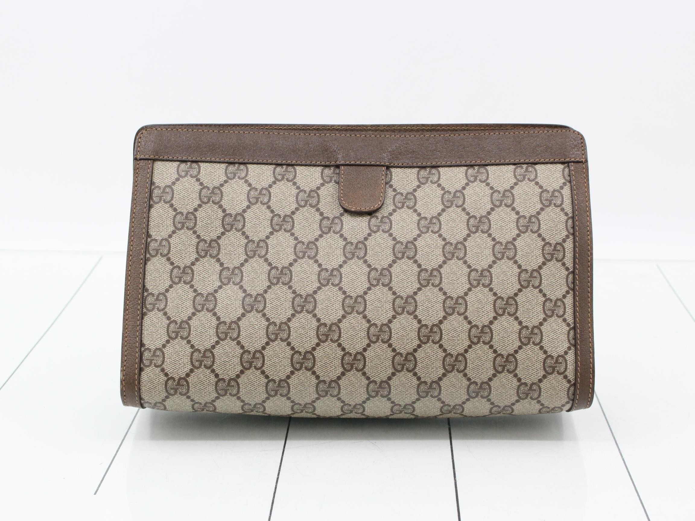 GG Supreme Shoulder Bag — view 2