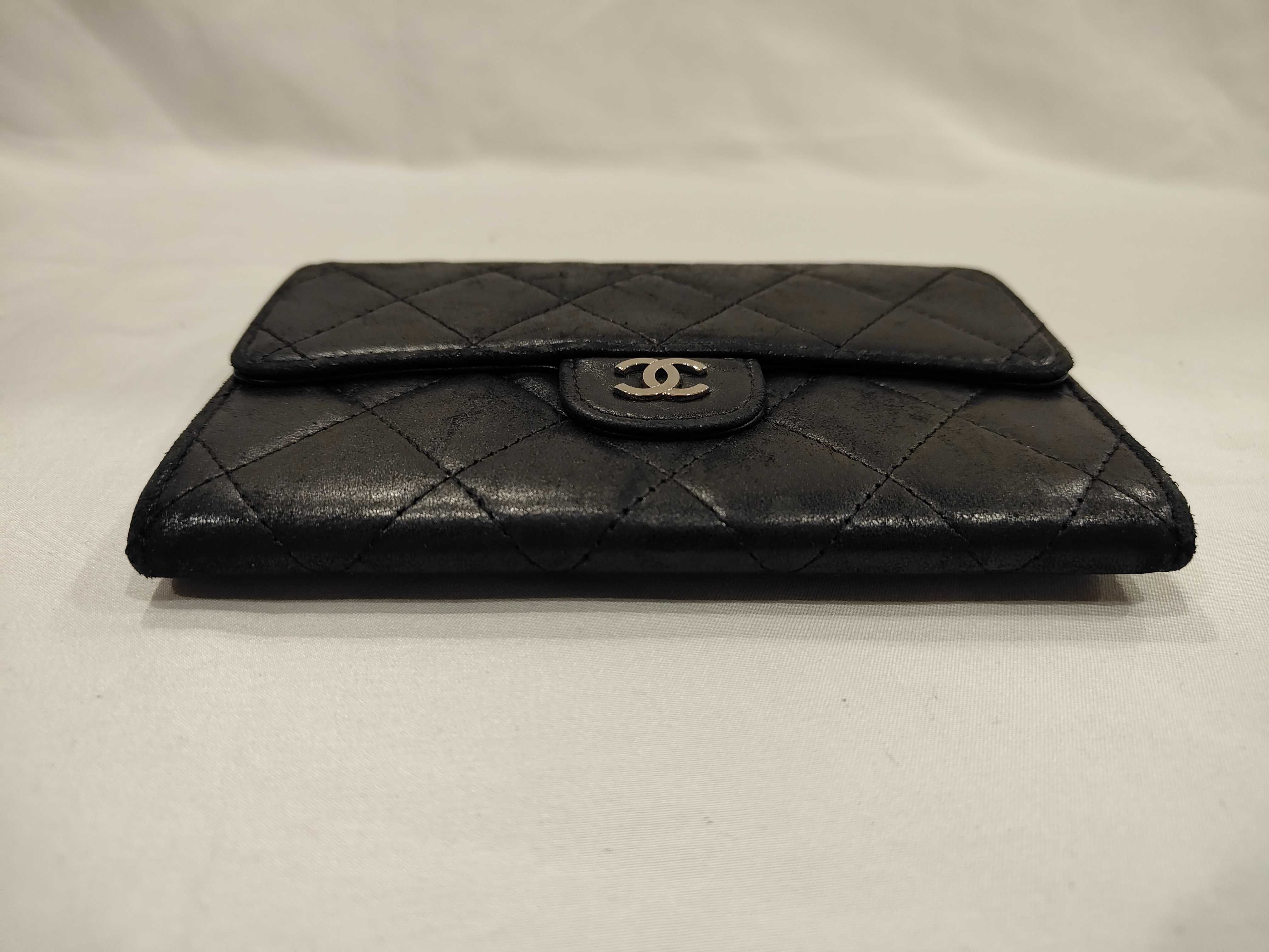 Lambskin Coco Mark Wallet Coin Case — view 3