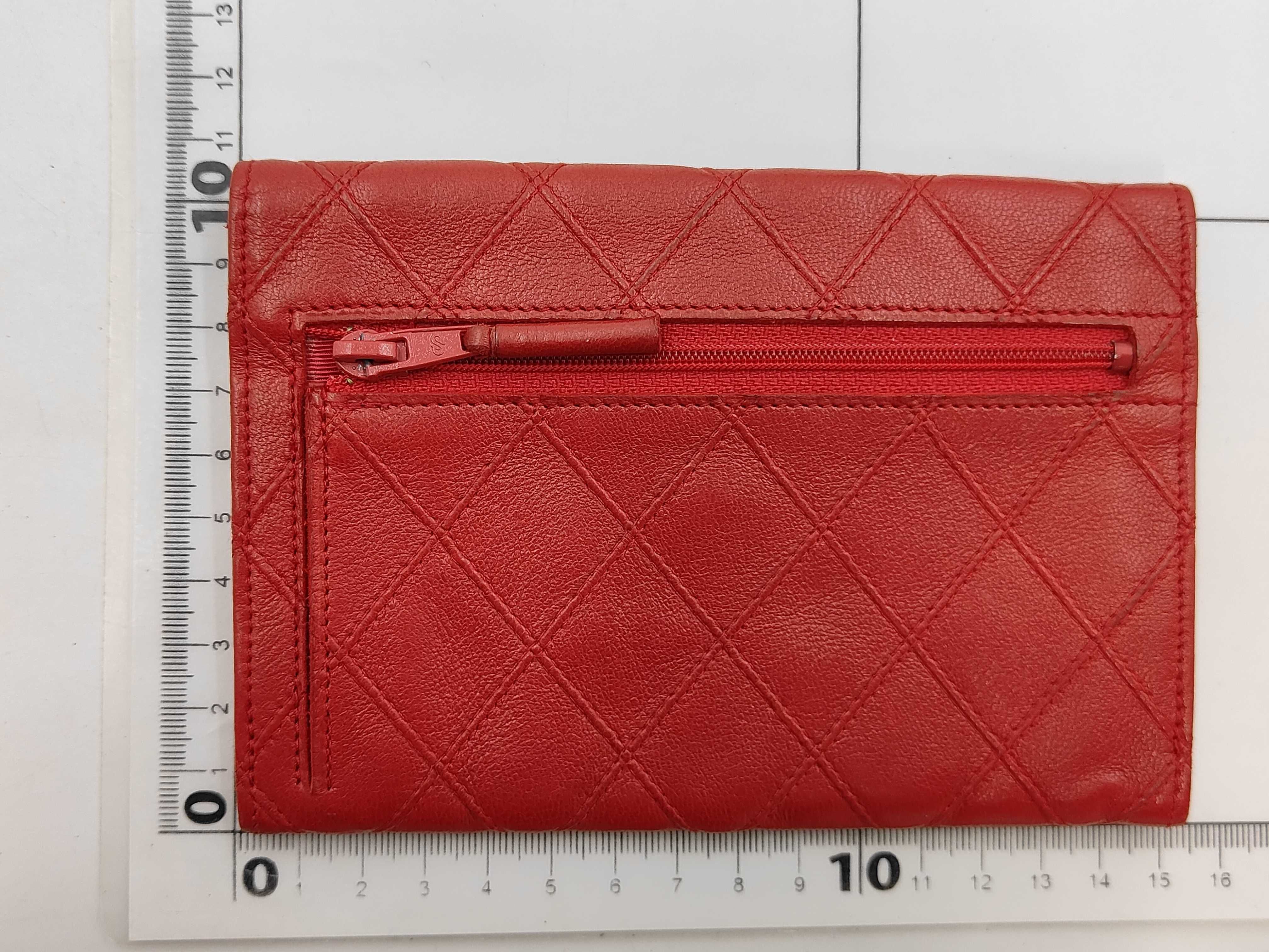 wallet — view 2