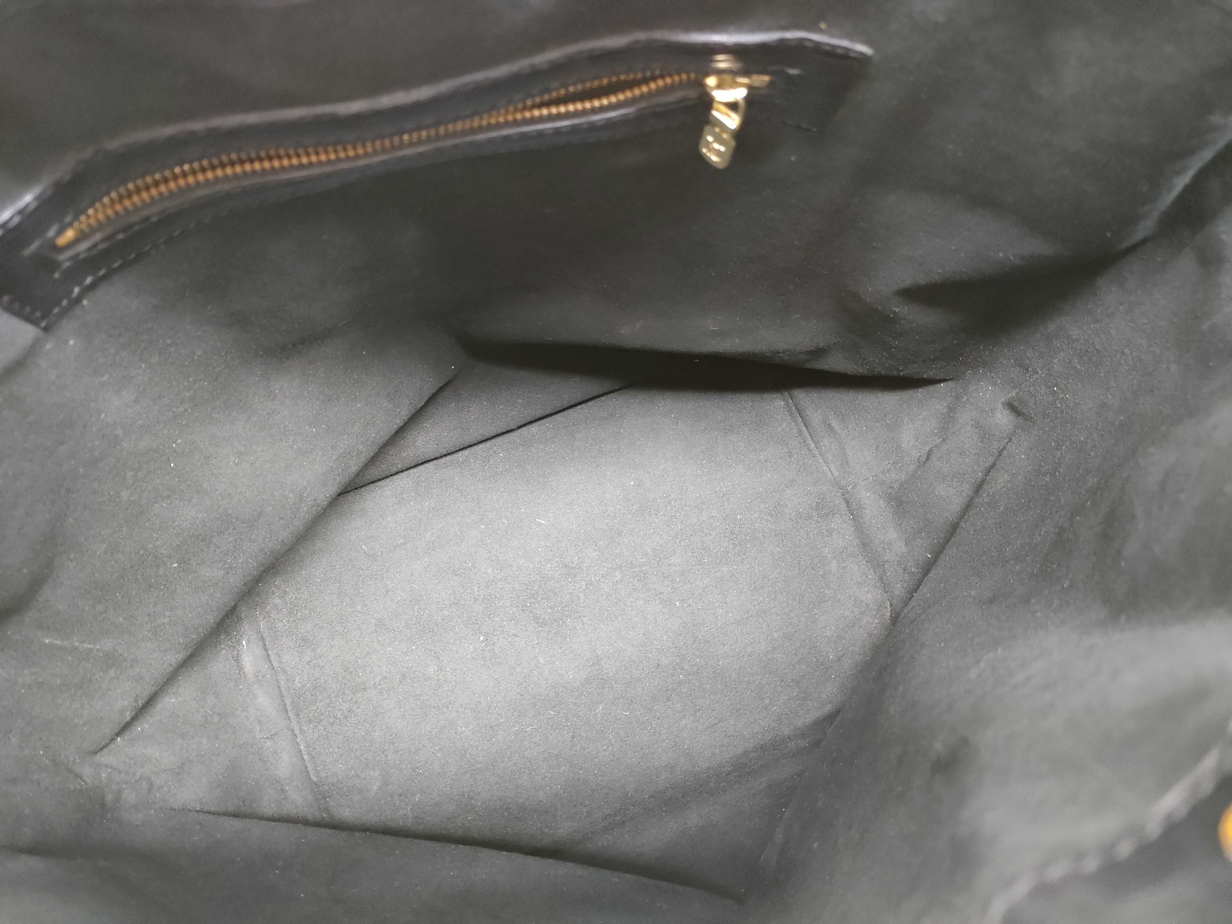 Epi Louis Vuitton Epi Noe Black Noir Shoulder Bag — view 9