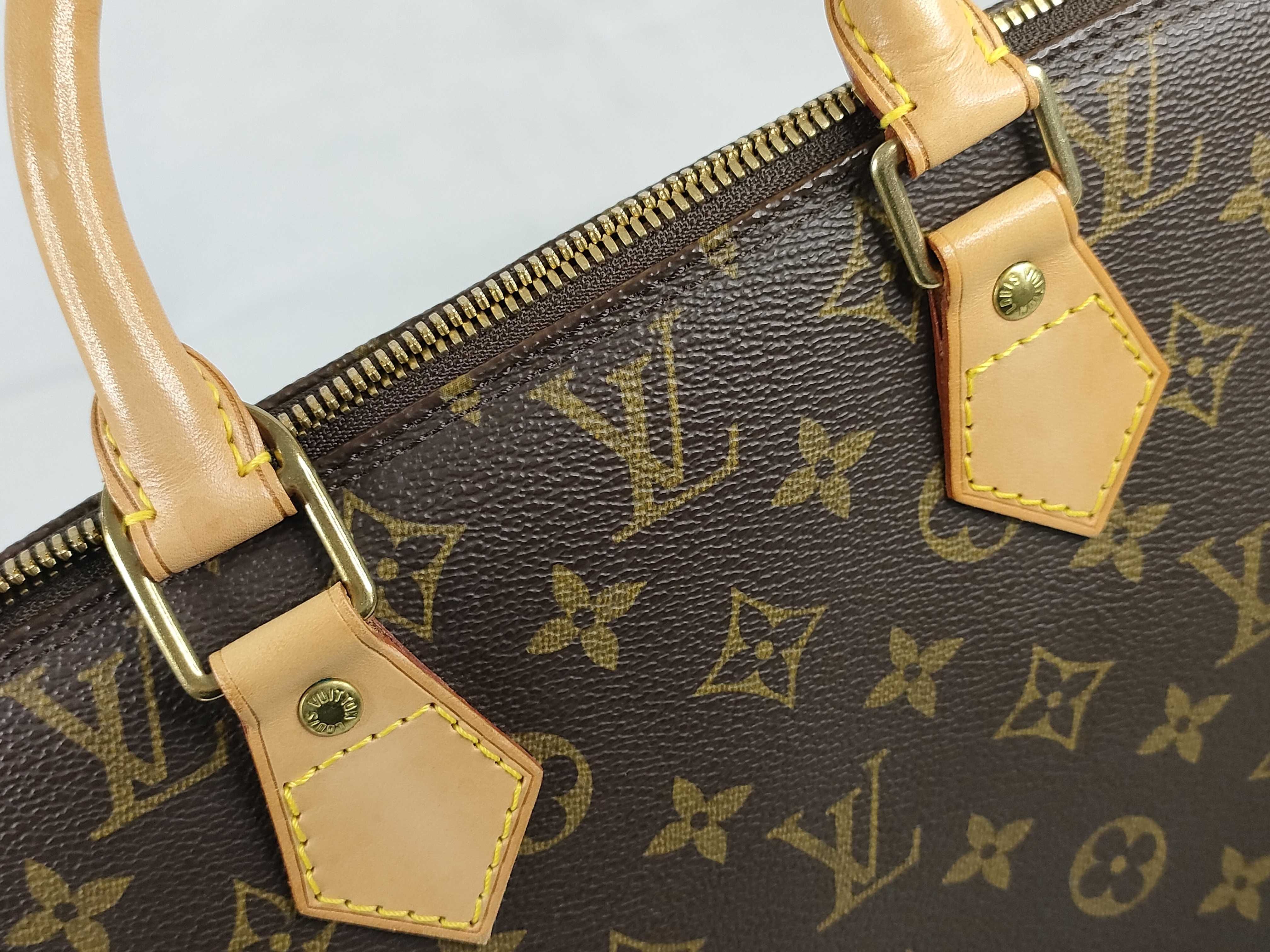 Monogram Alma M51130 FL0071 Accessories: Dust bag, padlock, key. Handbag. — view 15