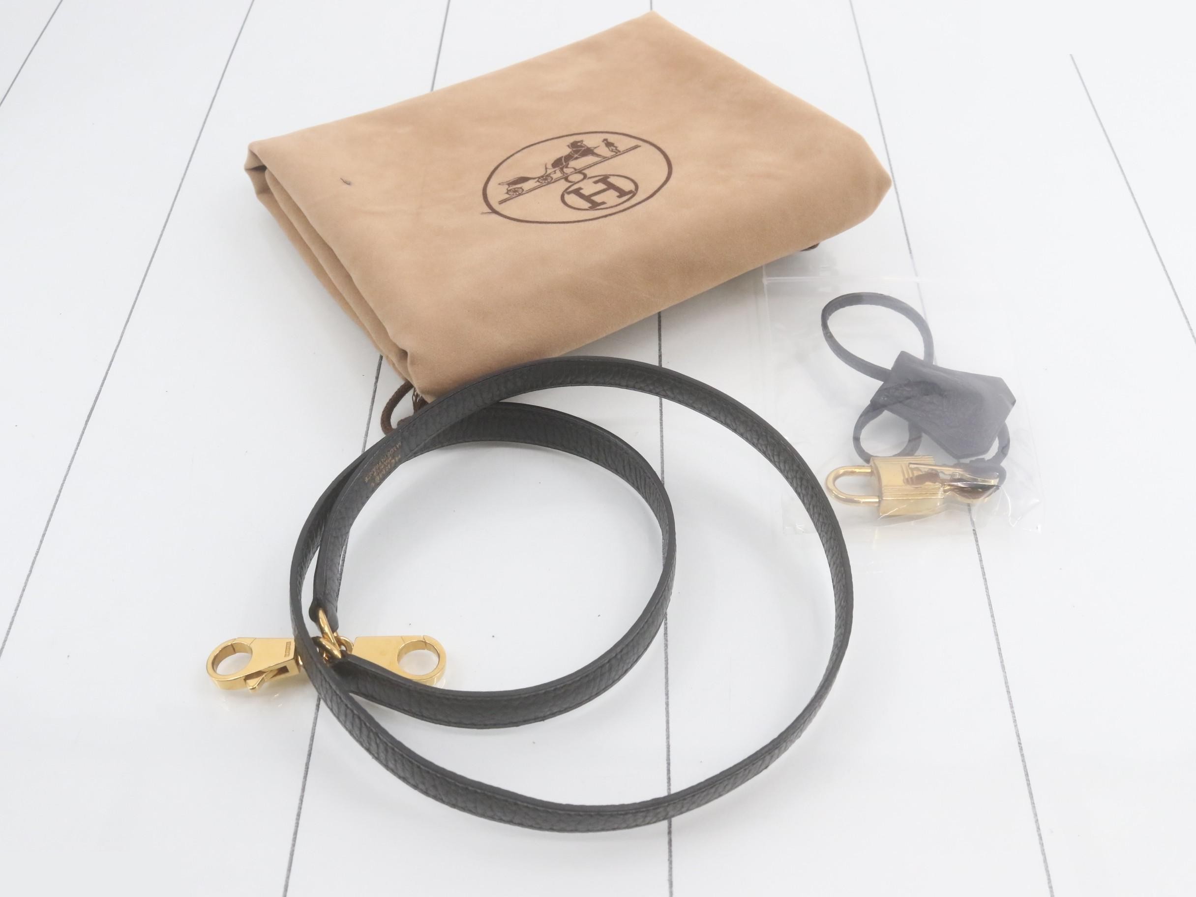 Bolide bag, B stamp, black, Veau Swift leather, 2-way handle, gold hardware. — view 8