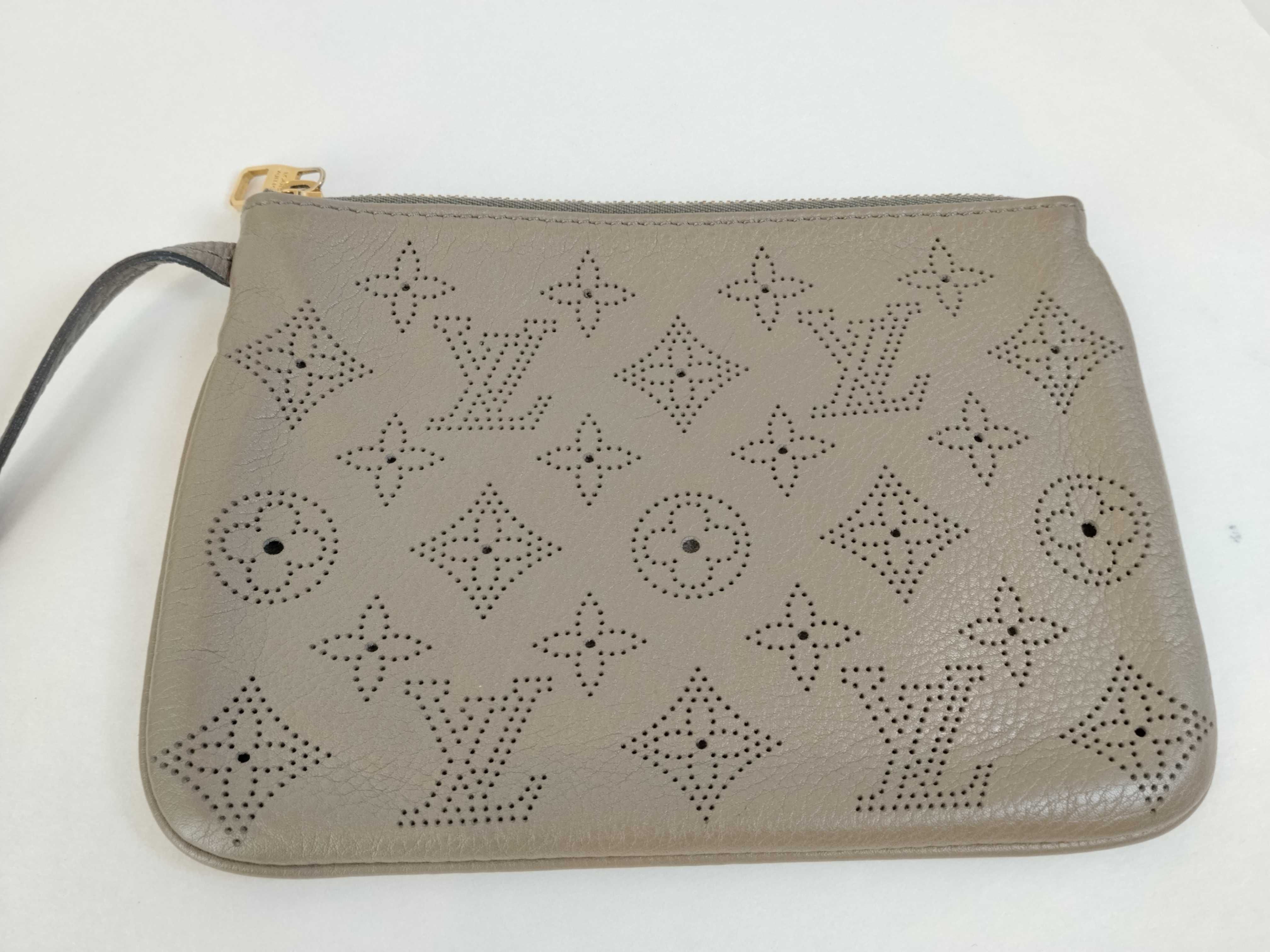 Mahina PH - Beige Leather Mahina Selene PM Sandy Tote Bag Shoulder Bag — view 13