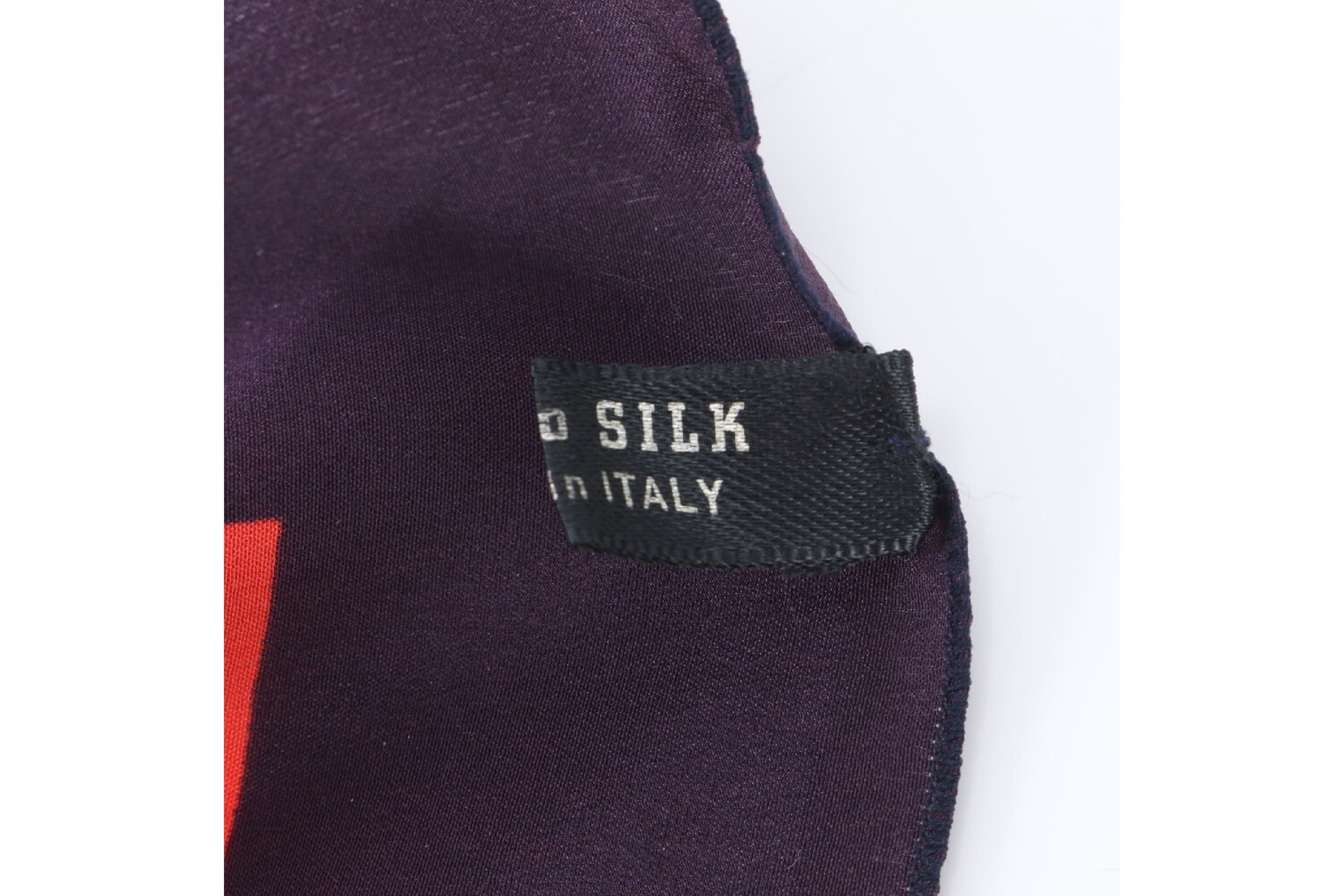 tag attached, 100% silk scarf, carriage design, and other accessories. — view 8