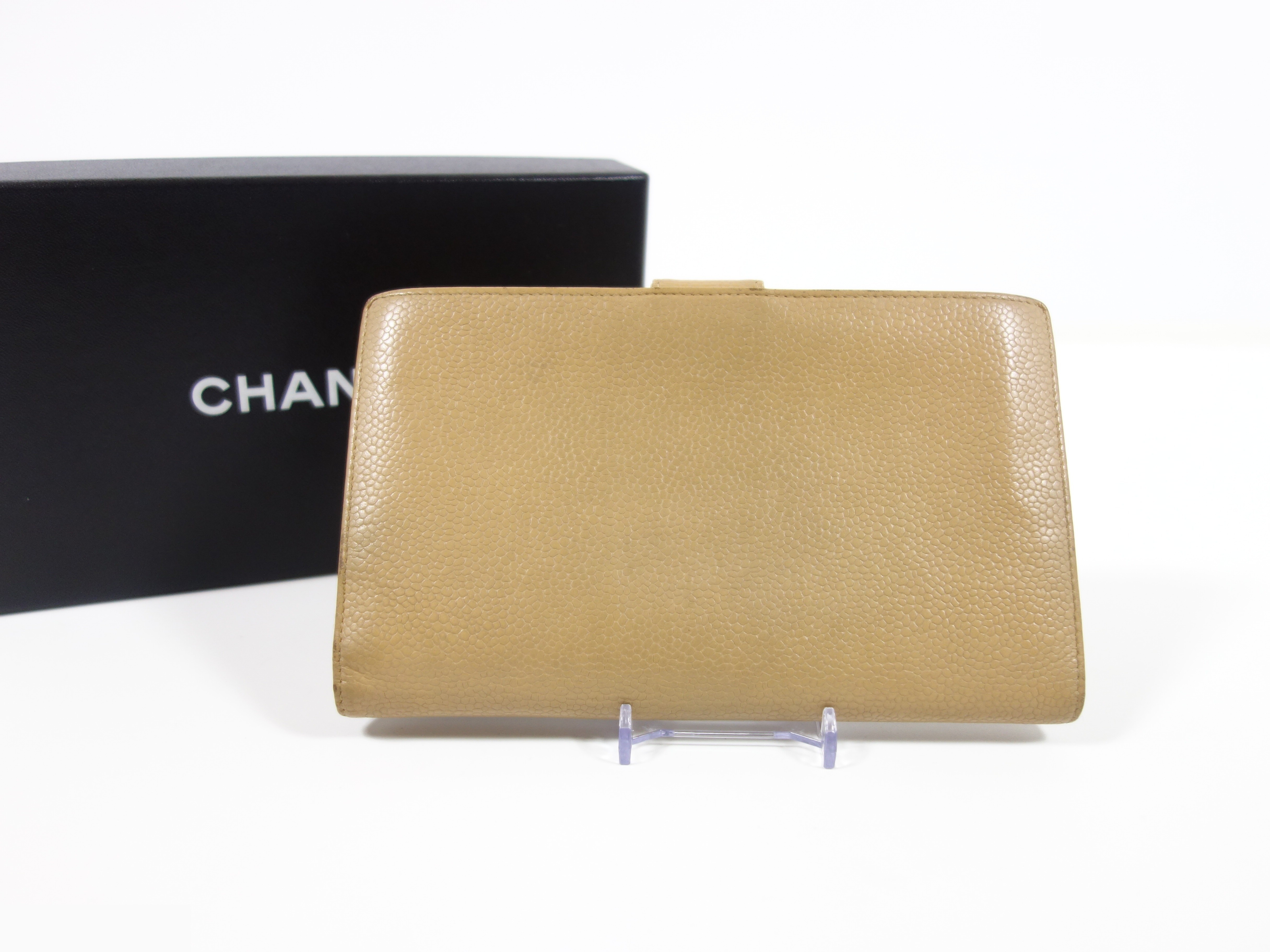 Caviar skin (bags) and wallets — view 2