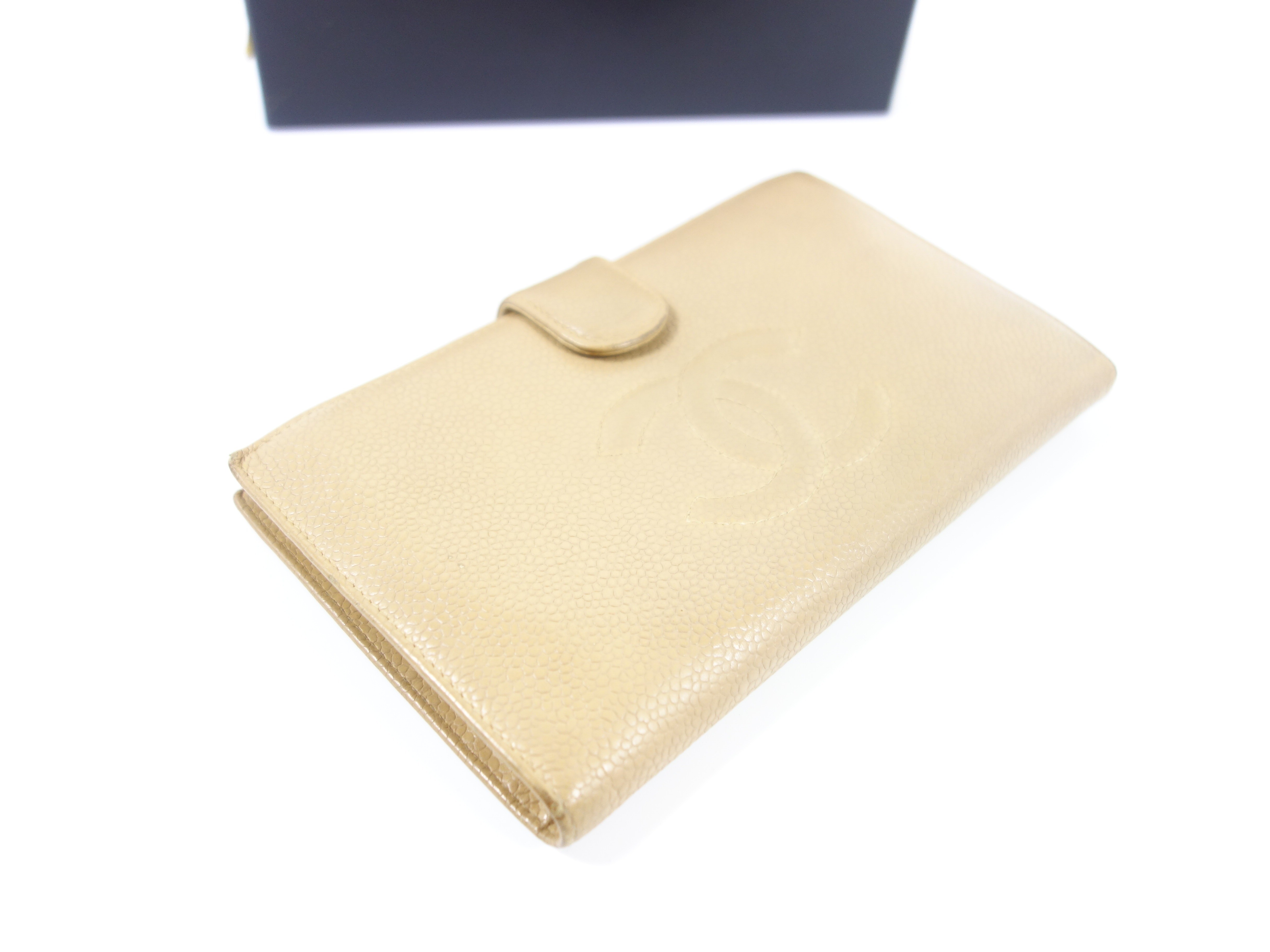 Caviar skin (bags) and wallets — view 4