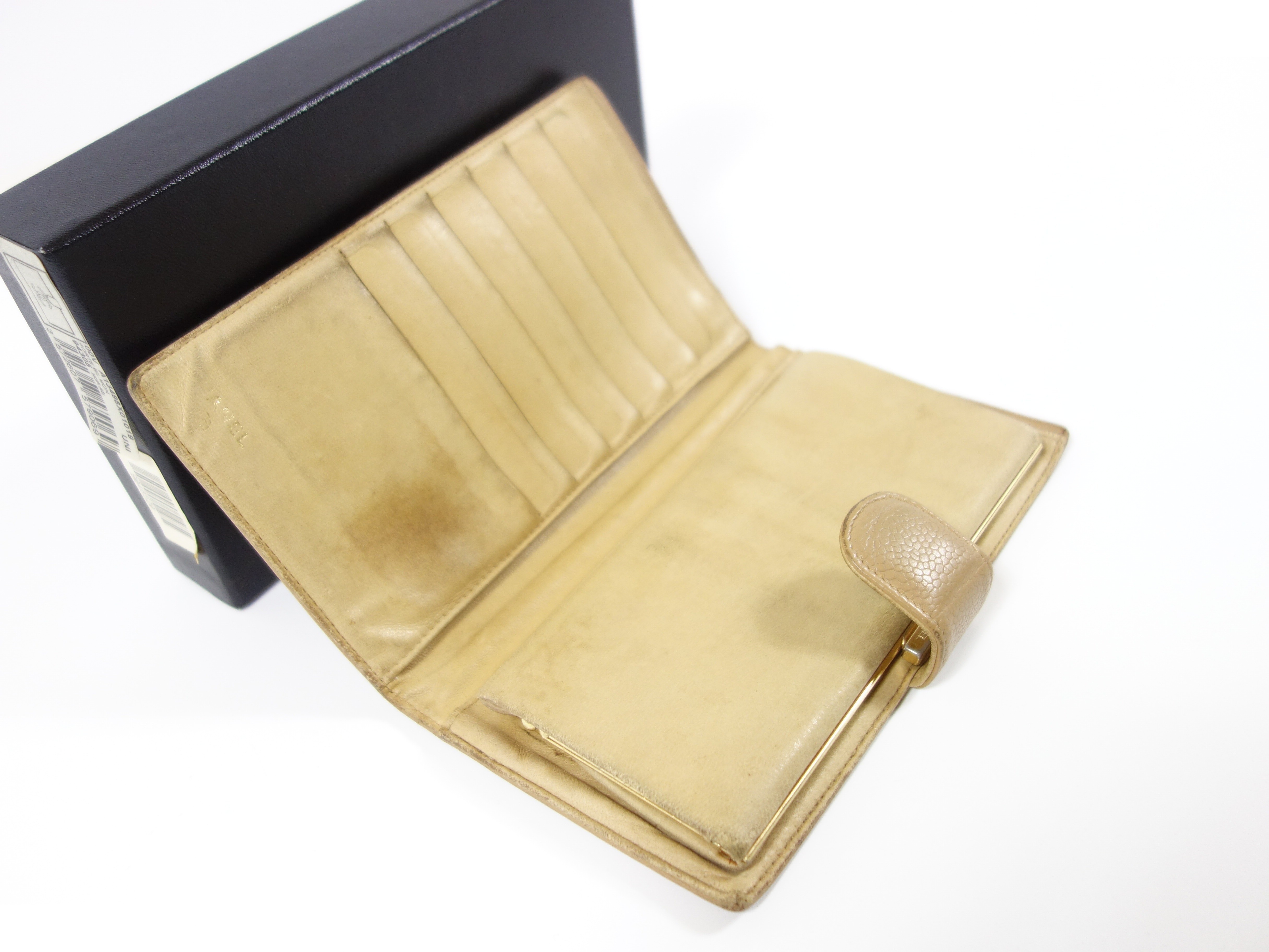 Caviar skin (bags) and wallets — view 5