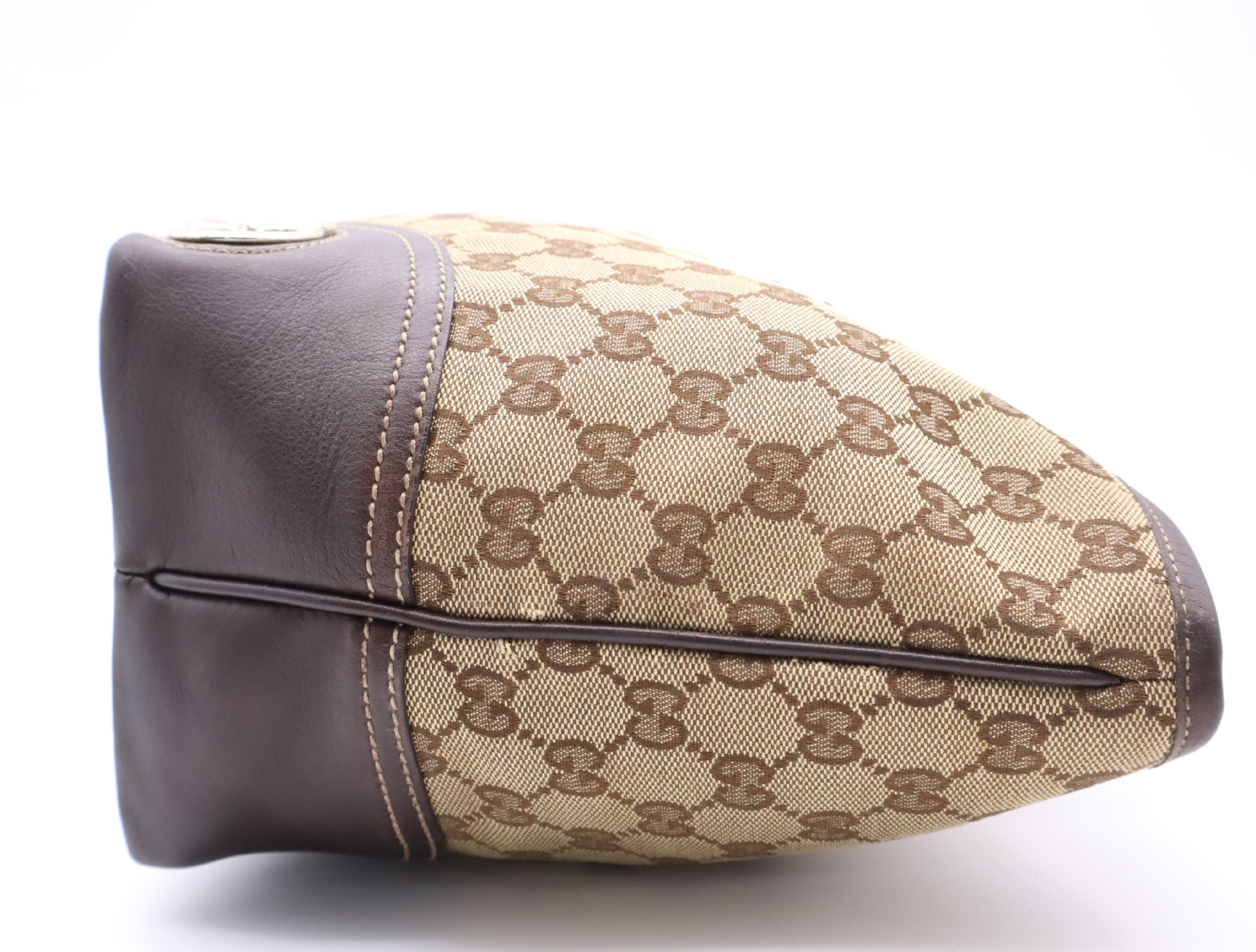 16996 GG Canvas New Brit Round Tote Bag — view 4