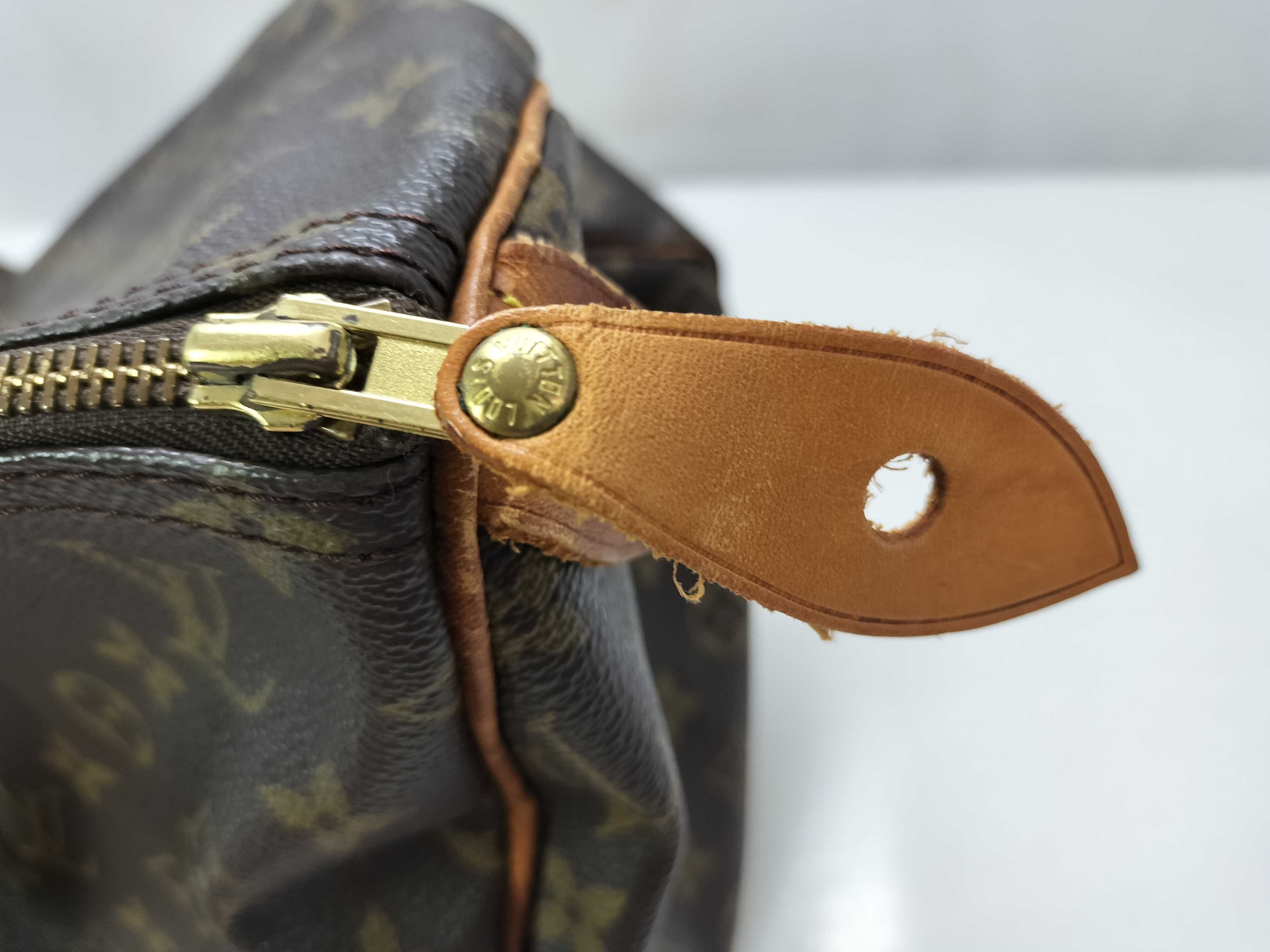 Monogram Louis Vuitton Speedy 40 Handbag — view 14