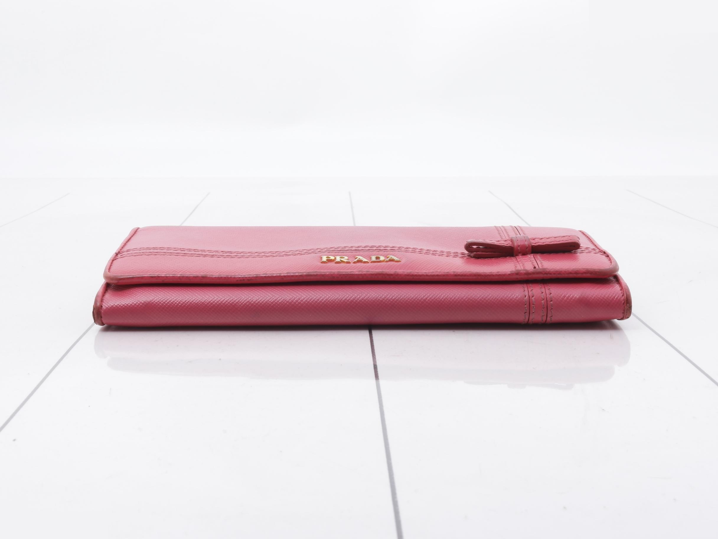 Saffiano logo bi-fold long wallet, pink — view 3