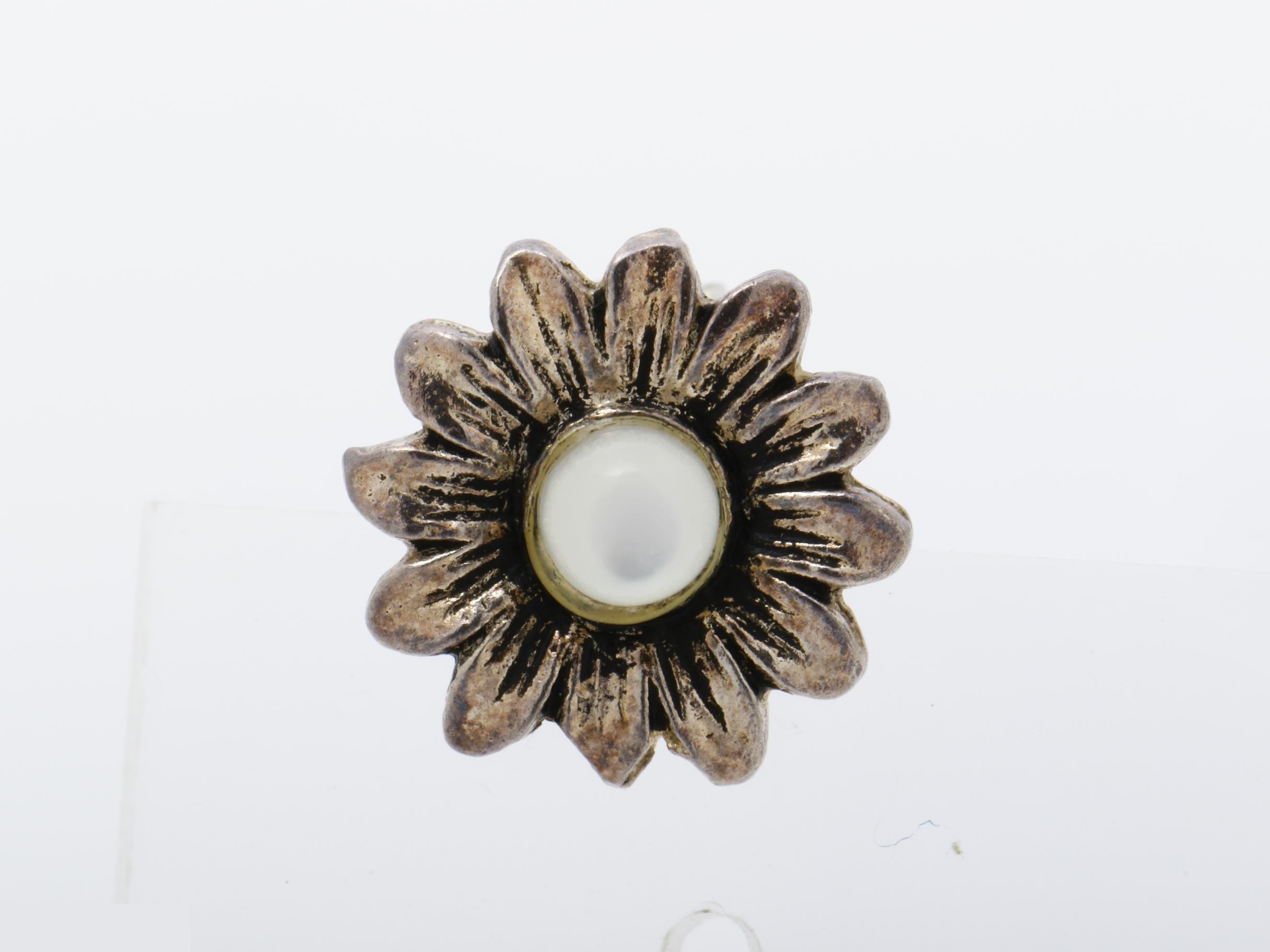 Sterling Silver 925 Double G Flower Earrings, 1.8g, 1561FI, 1879AR — view 2