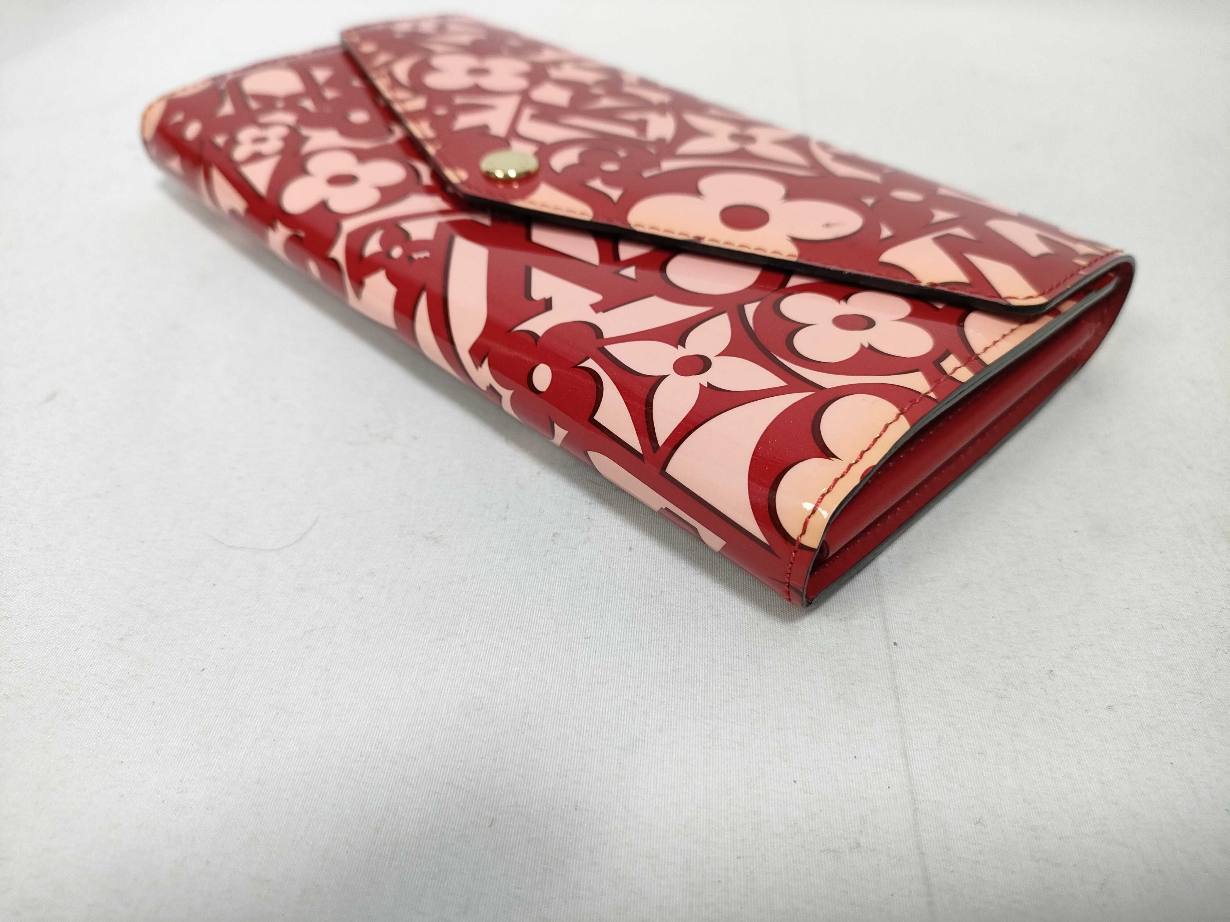 Vernis Louis Vuitton Vernis Sweet Monogram Portefeuille Sarah Long Wallet M90127 Pomme d'Amour Wallet — view 3