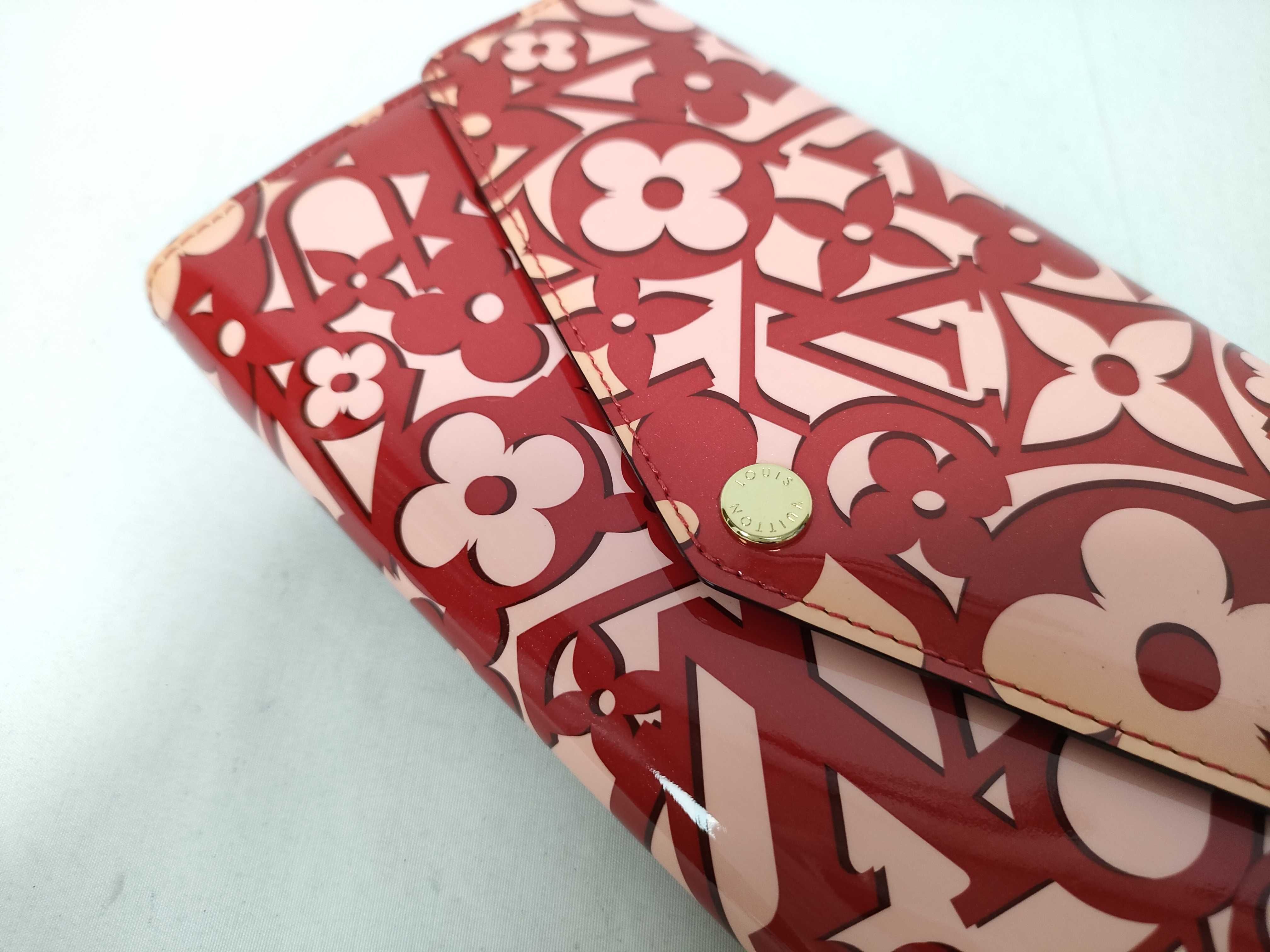 Vernis Louis Vuitton Vernis Sweet Monogram Portefeuille Sarah Long Wallet M90127 Pomme d'Amour Wallet — view 4