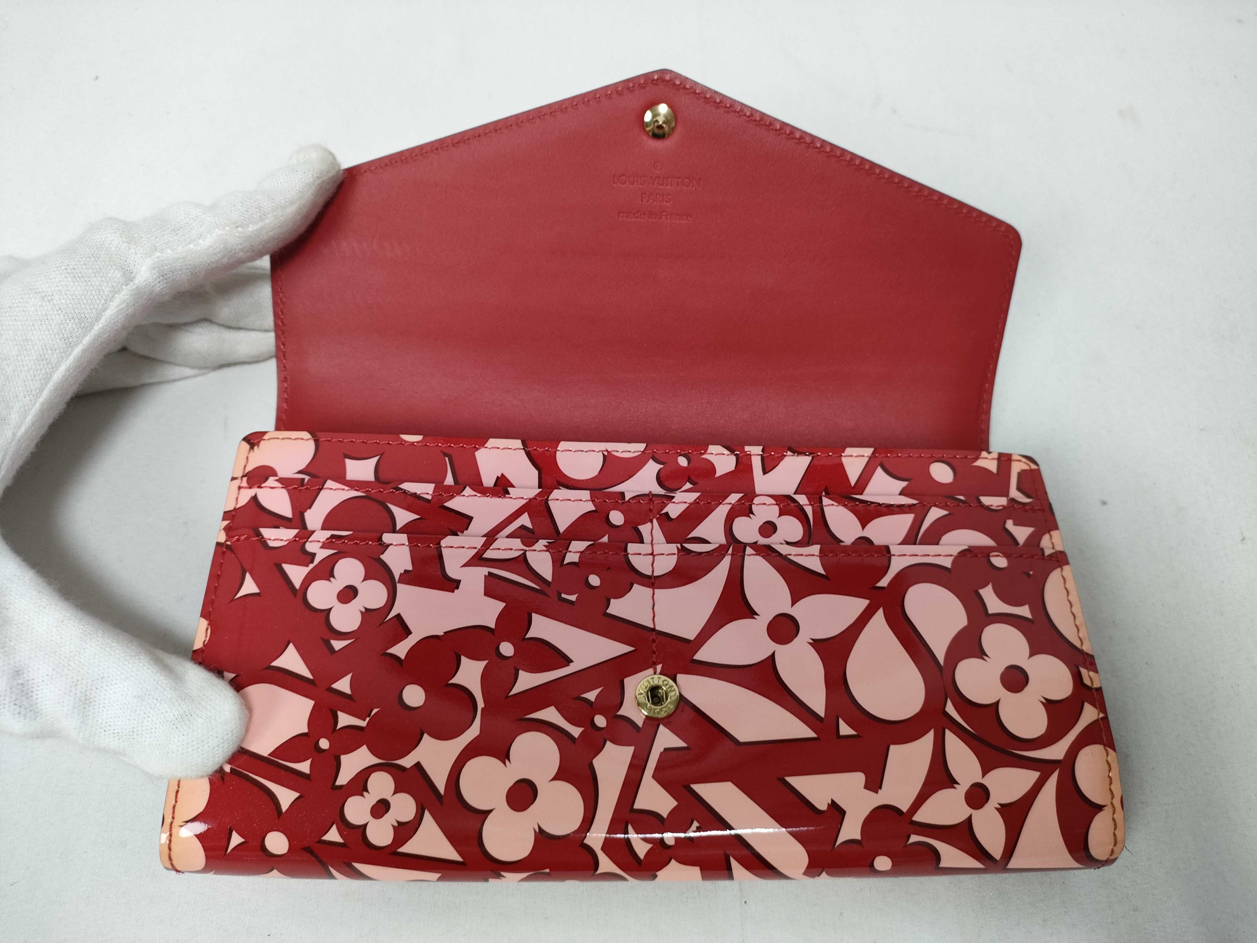 Vernis Louis Vuitton Vernis Sweet Monogram Portefeuille Sarah Long Wallet M90127 Pomme d'Amour Wallet — view 10