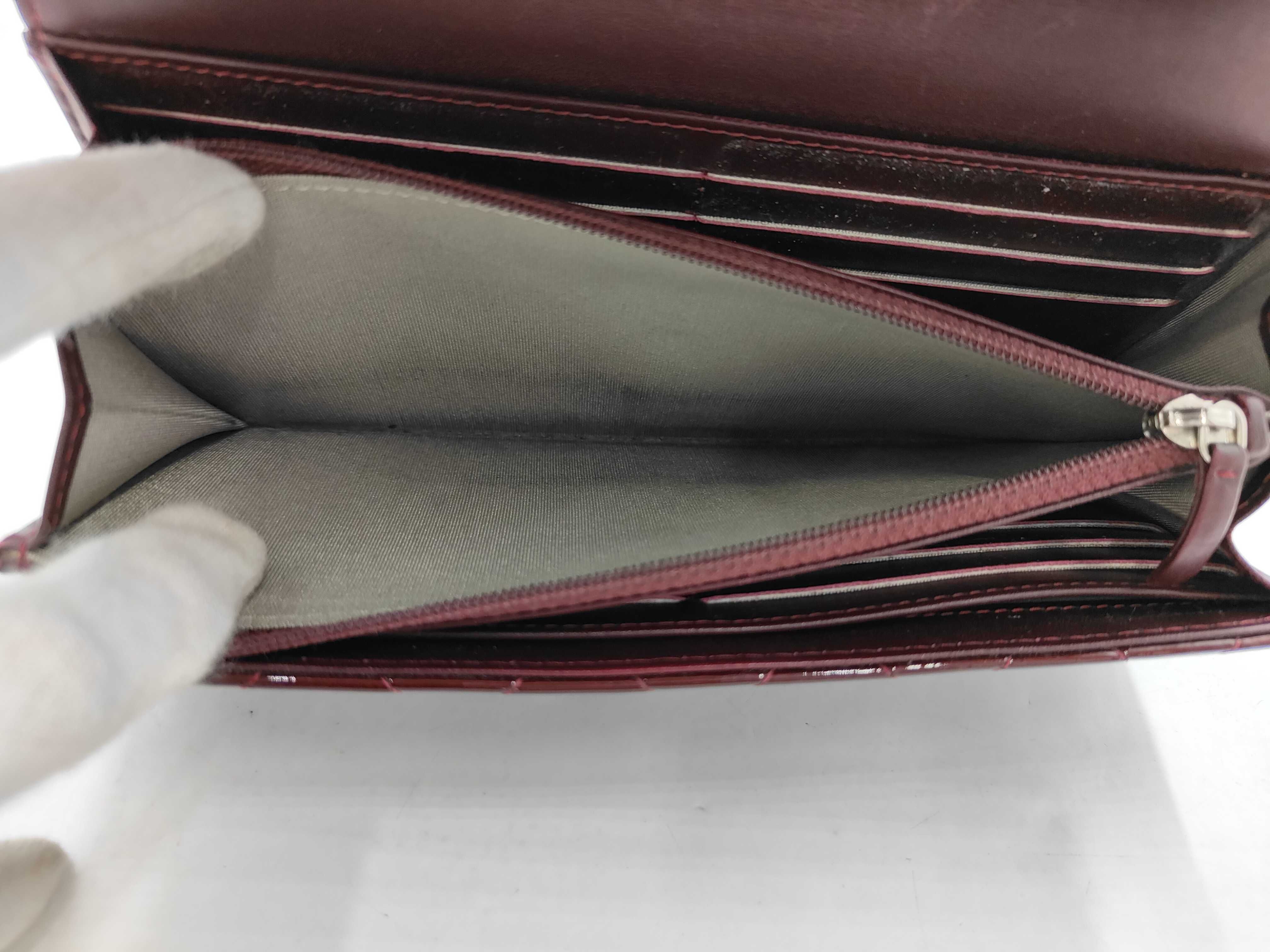Matelassé Long Wallet, Enamel, Red — view 12