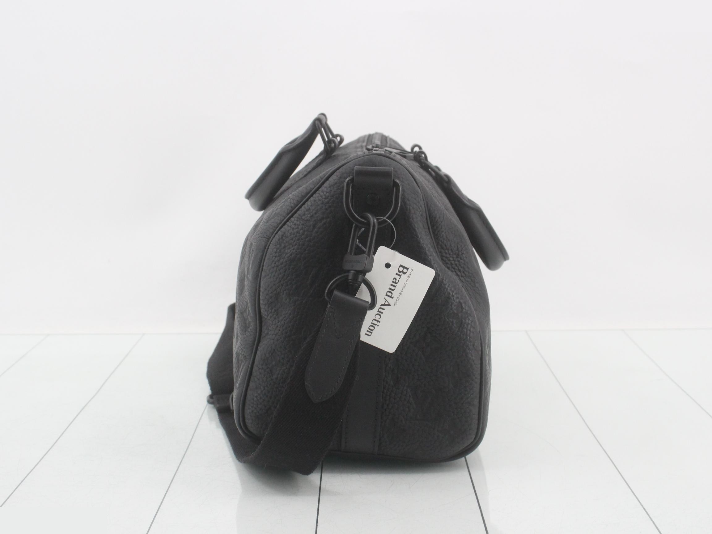 Monogram Taurillon Keepall Bandoulière 35 M22765 IC Type — view 3