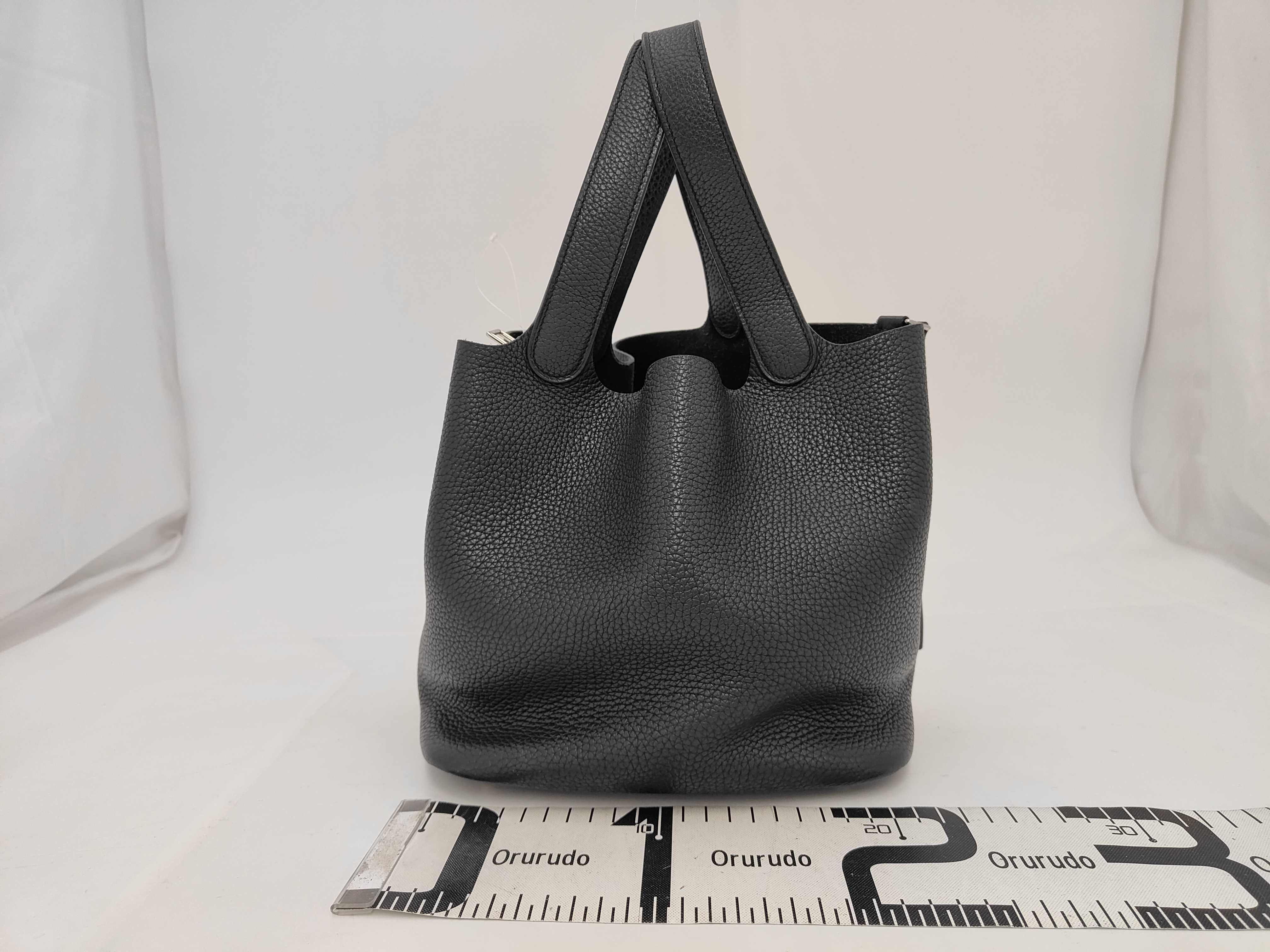 Picotin Lock MM Taurillon Clemence Blue Indigo A Stamp Handbag — view 2