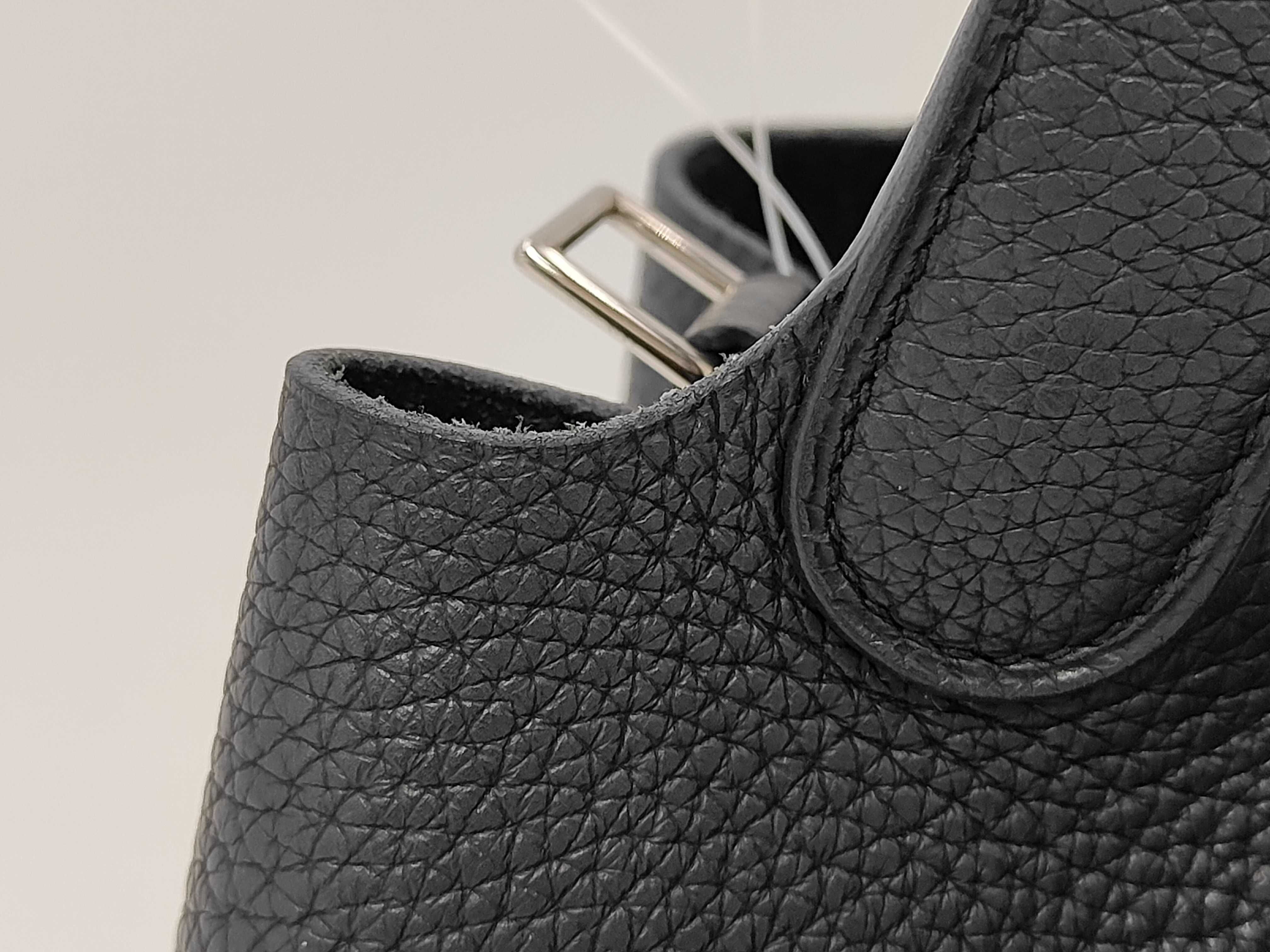 Picotin Lock MM Taurillon Clemence Blue Indigo A Stamp Handbag — view 3