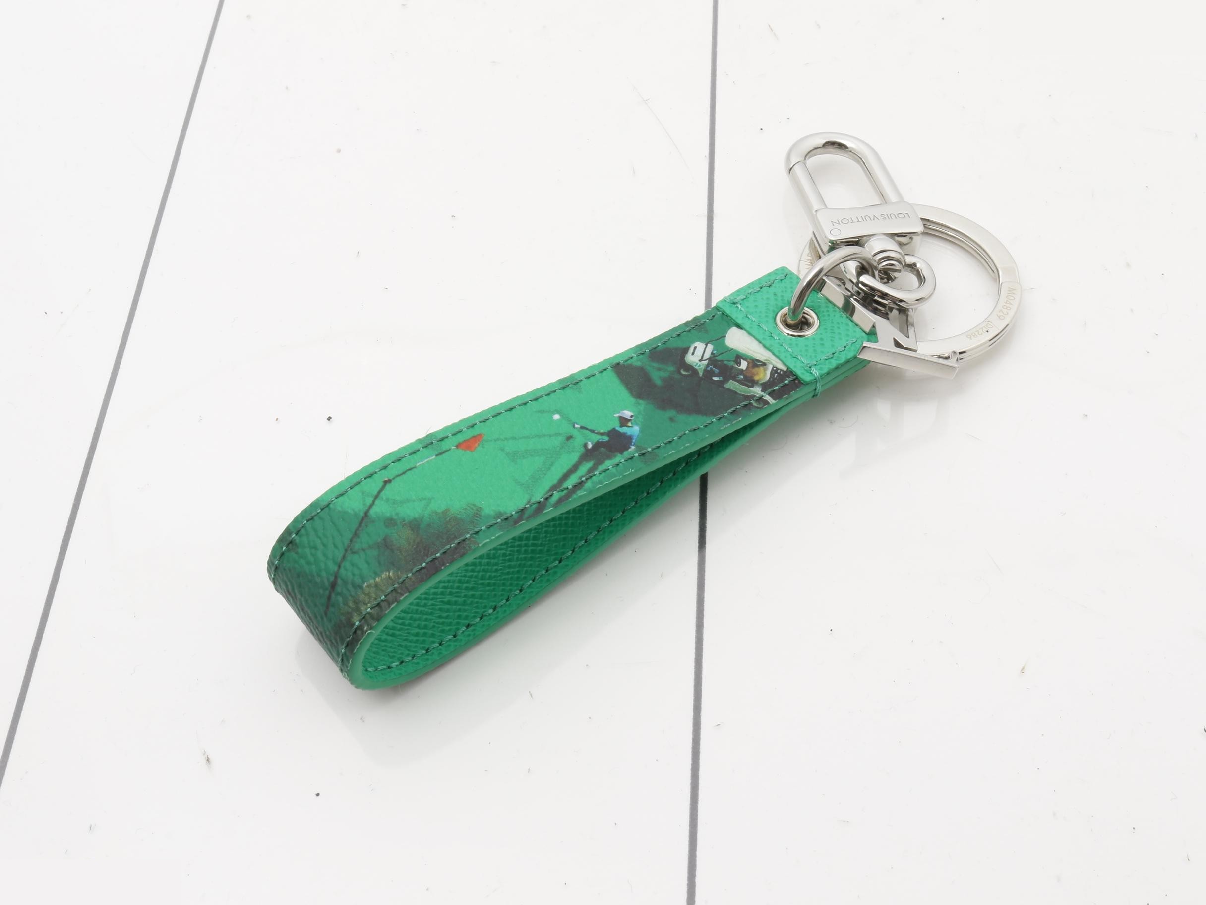 Keychain & Bag Charm - LV Dragonne Sport S00