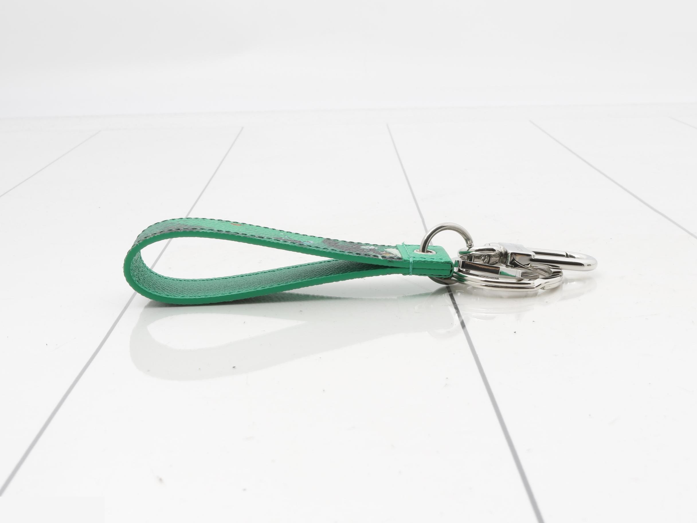 Keychain & Bag Charm - LV Dragonne Sport S00 — view 3