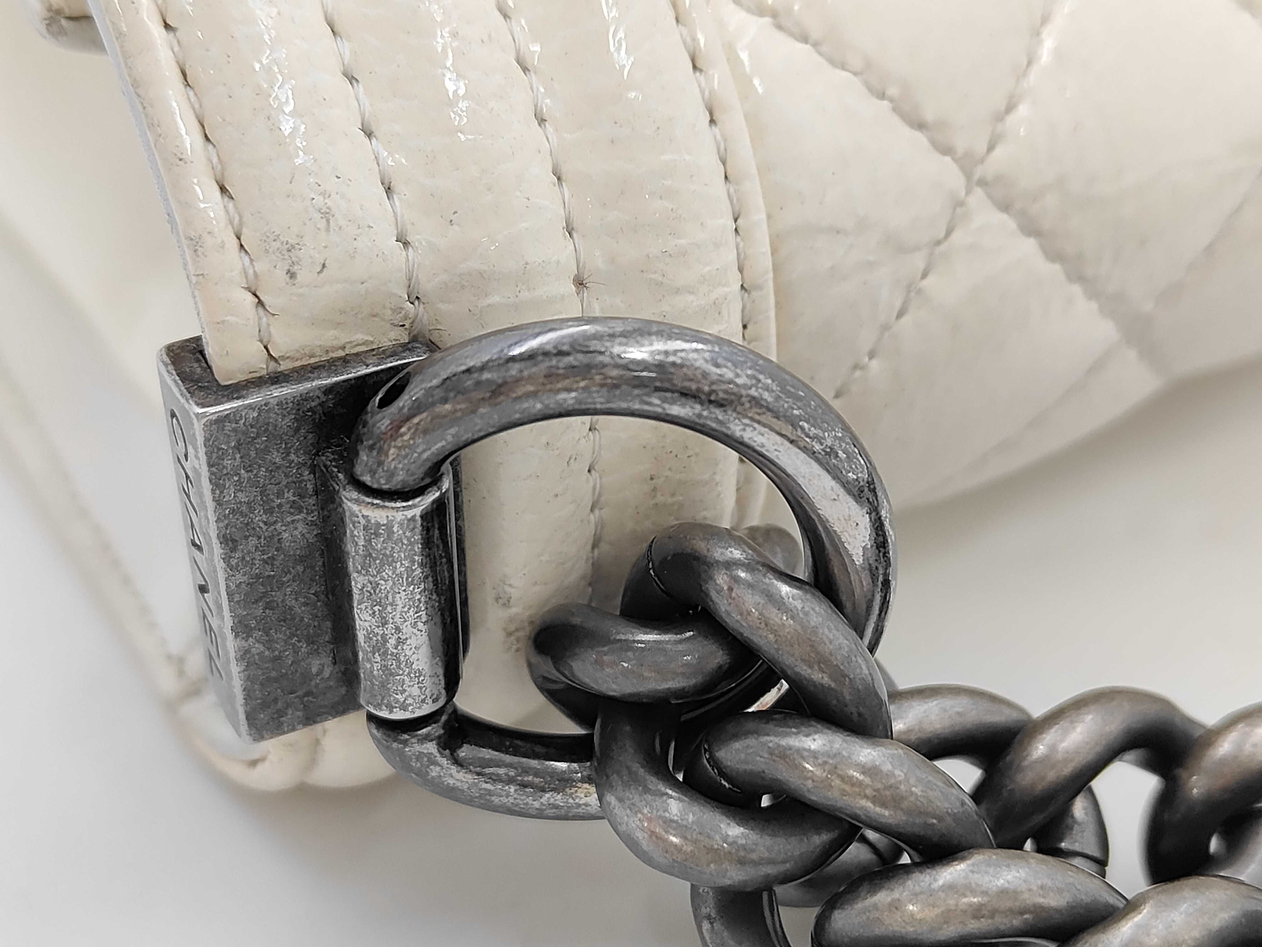 Chain Shoulder Bag, Patent Leather, White, Silver, Boy Chanel, Series 19 (Shoulder Bag) — view 8