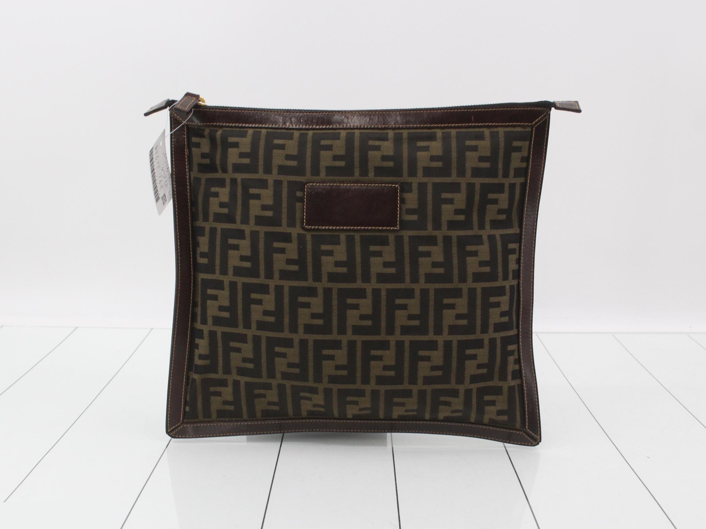Zucca Clutch