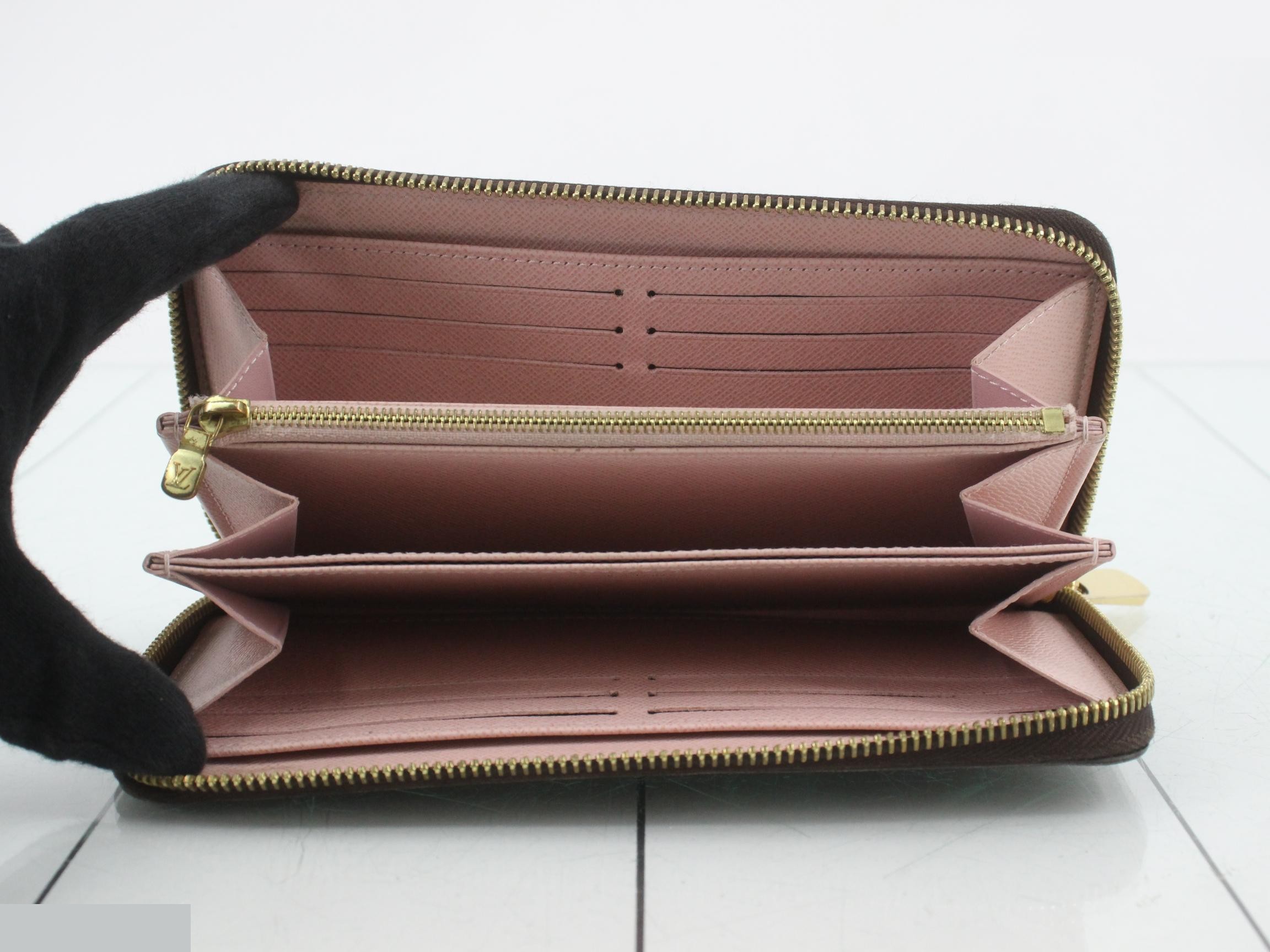 Zippy Wallet Rose Ballerine Long Wallet — view 4