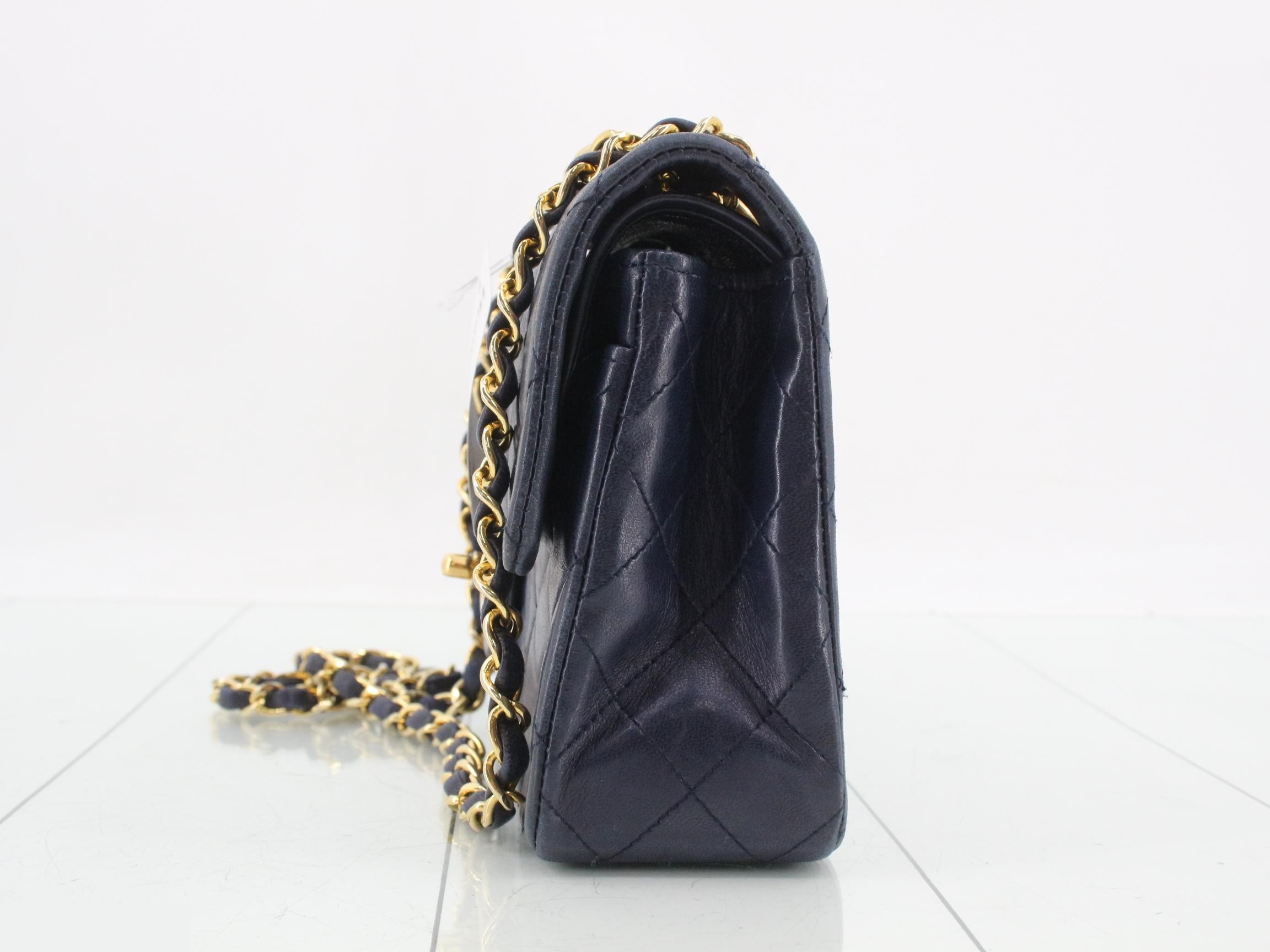 Matelassé (bag) - Shoulder bag — view 3